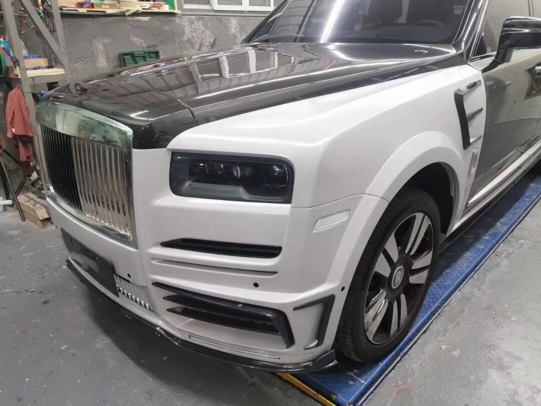 Rolls-Royce Cullinan MSY Generation 2 Style Dry Carbon Body Kit - styling view