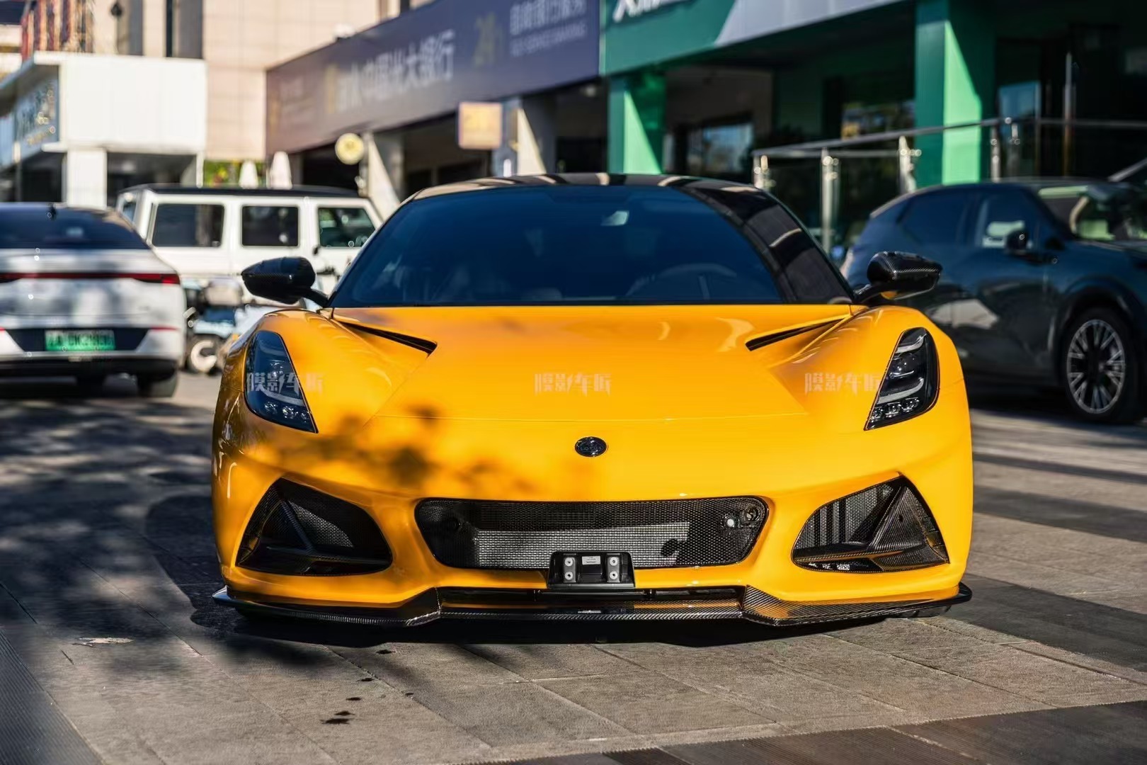 Lotus Emira Ocean Design Style Dry Carbon Parts - styling view