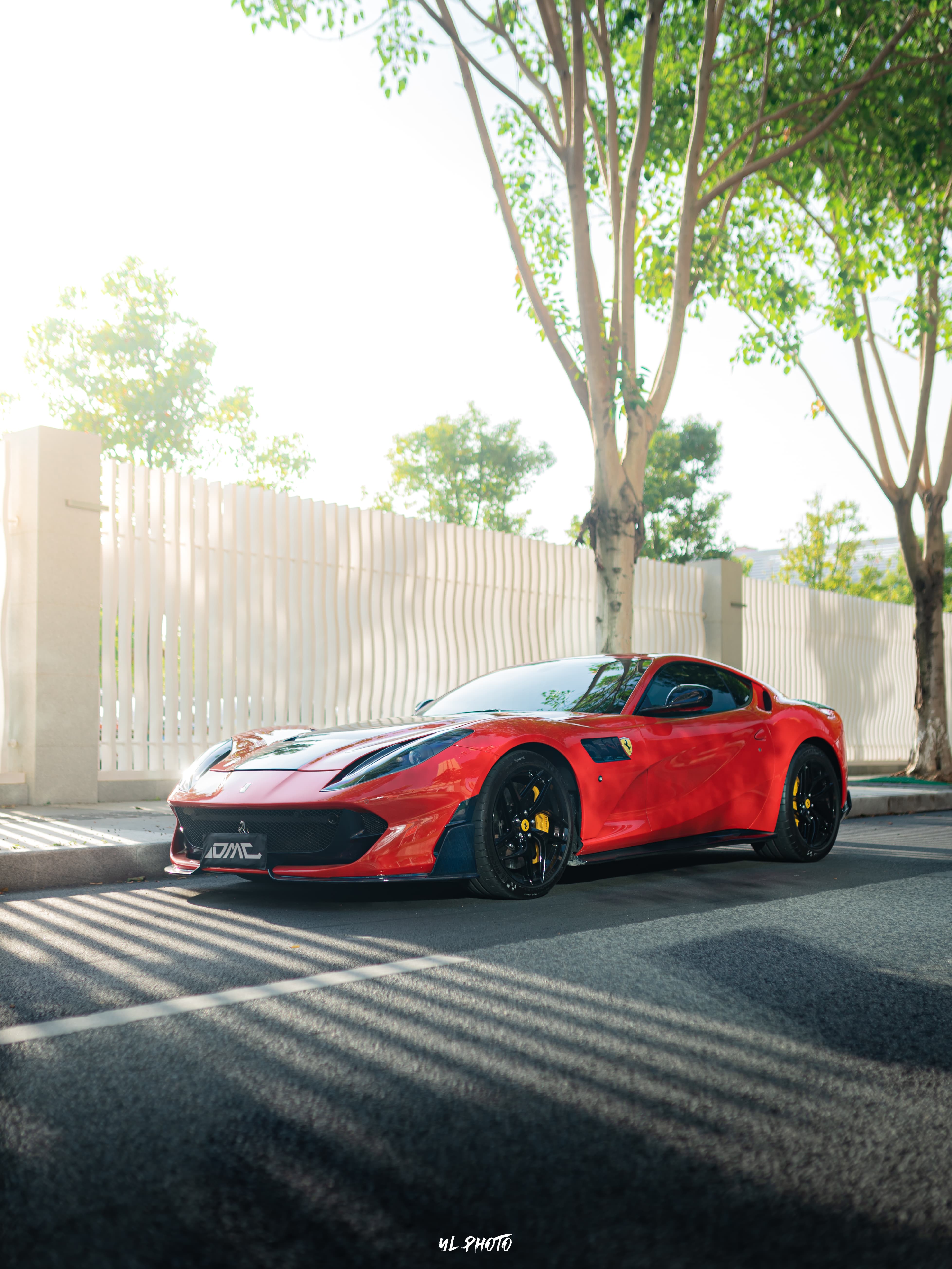 Ferrari 812 MSY Style Dry Carbon Parts - styling view