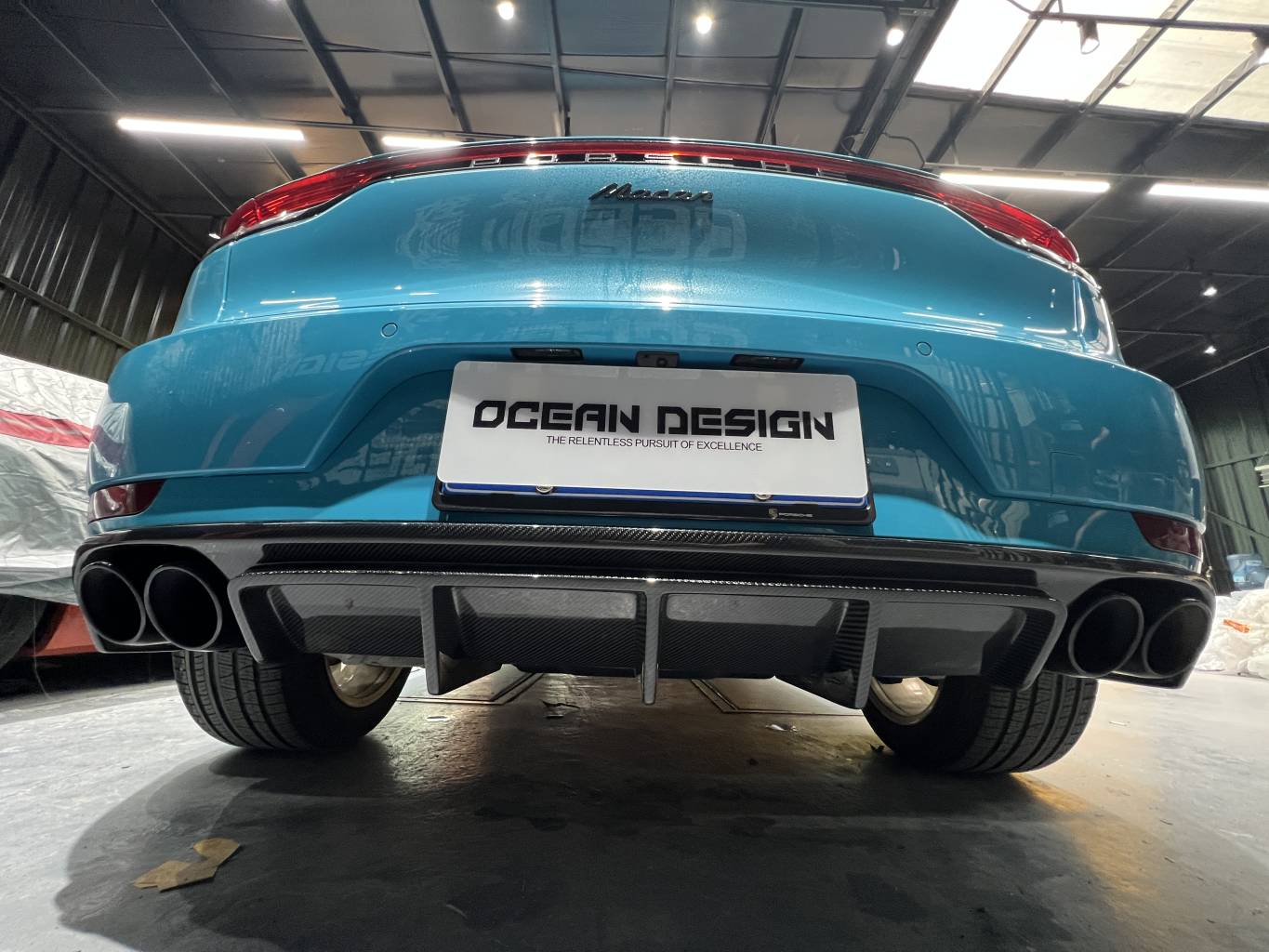 Porsche Macan Turbo ARTISAN Style Parts - styling view