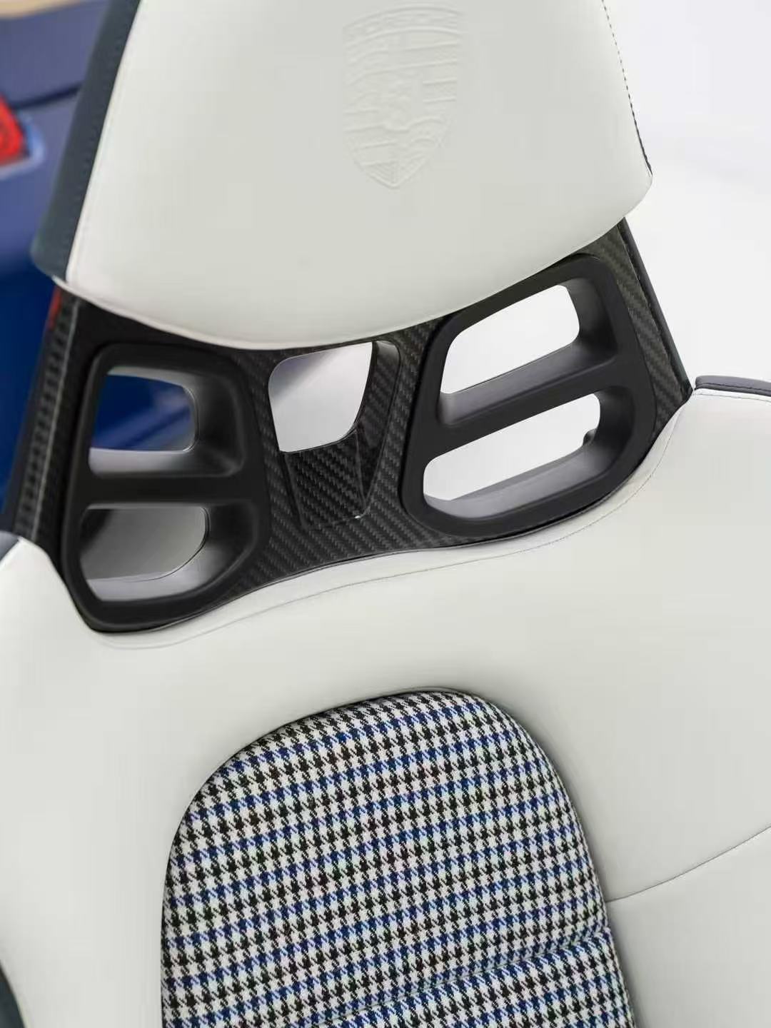 Porsche GT3 RS Style Dry Carbon Bucket Seat - styling view