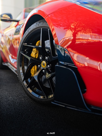 Ferrari 812 MSY Style Dry Carbon Parts - styling view
