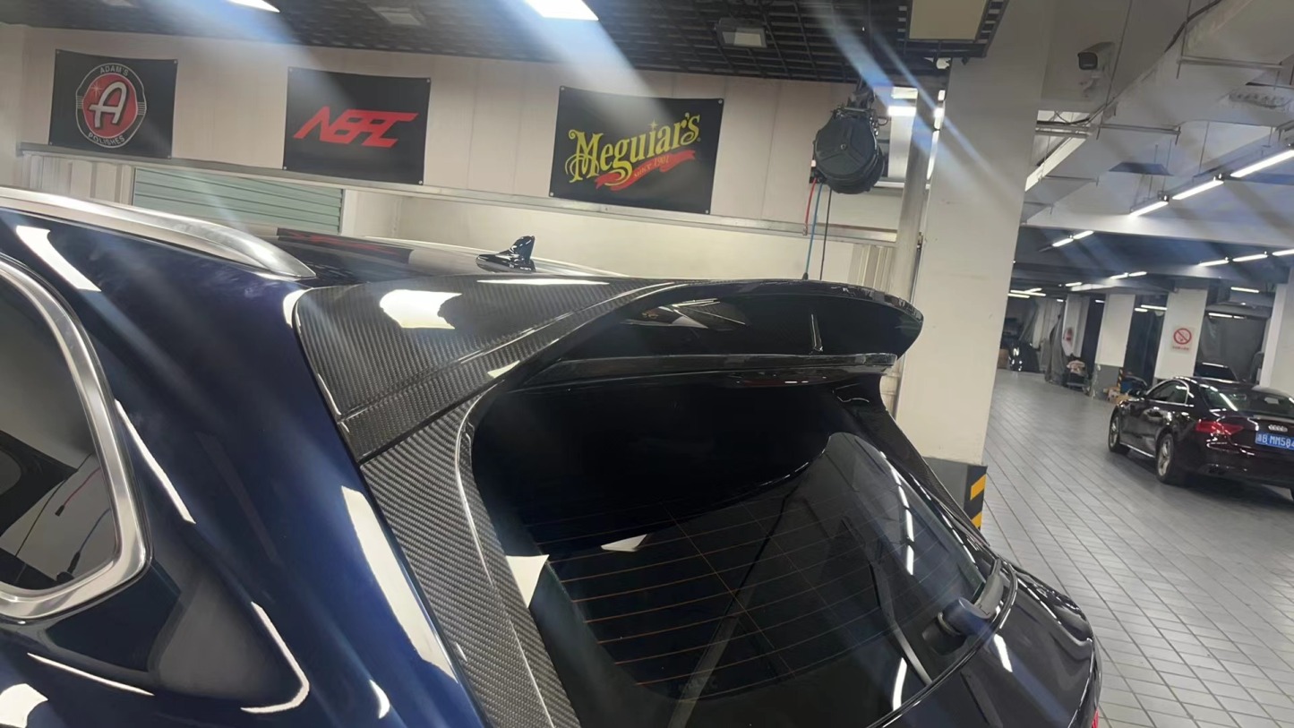 Bentley Bentayga 2021-2025 V8 S Style Dry Carbon Parts - styling view