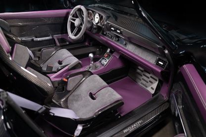 Porsche GW Style Dry Carbon Bucket Seat - styling view