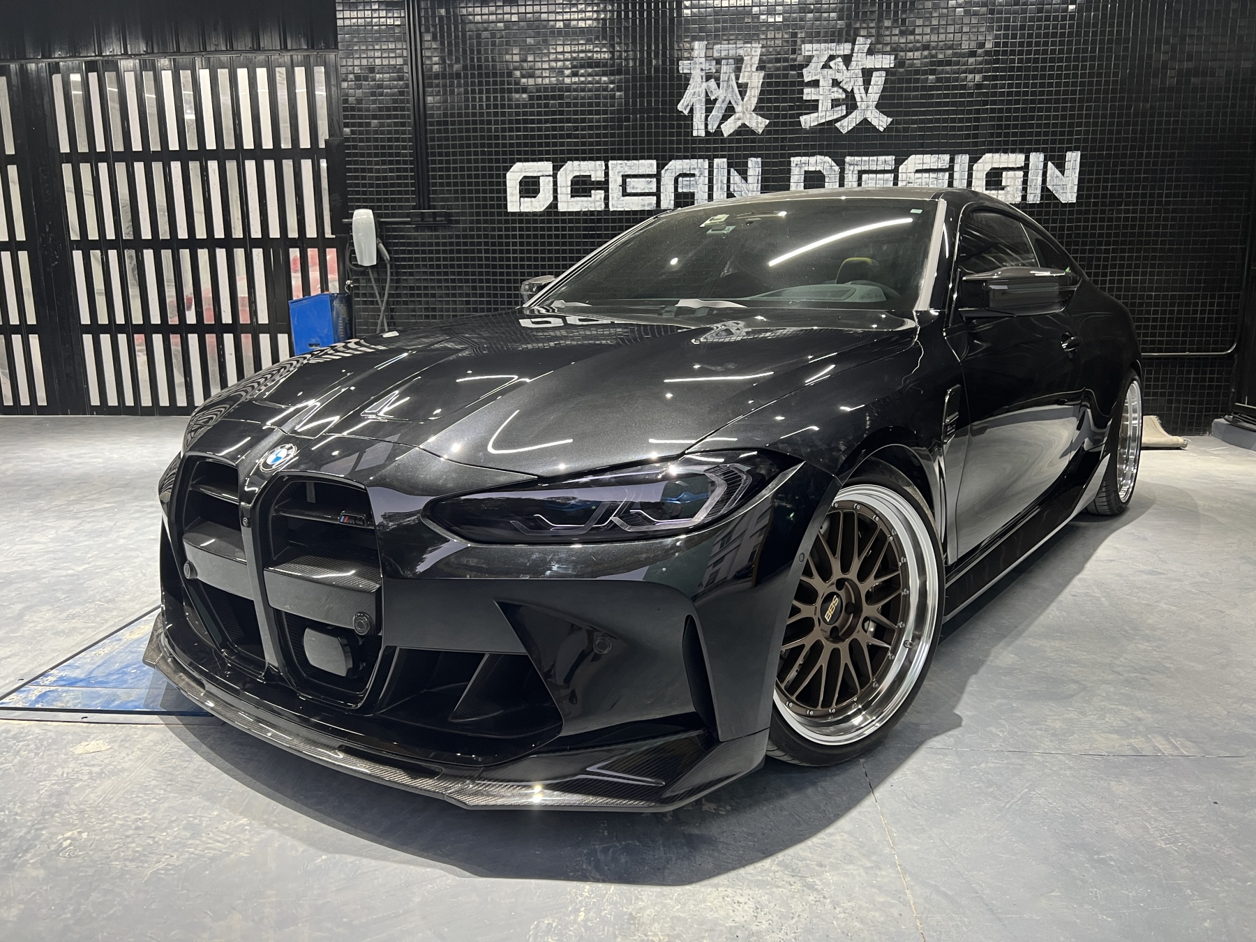 BMW G80 M3/G82 M4 V Style Dry Carbon Parts - styling view