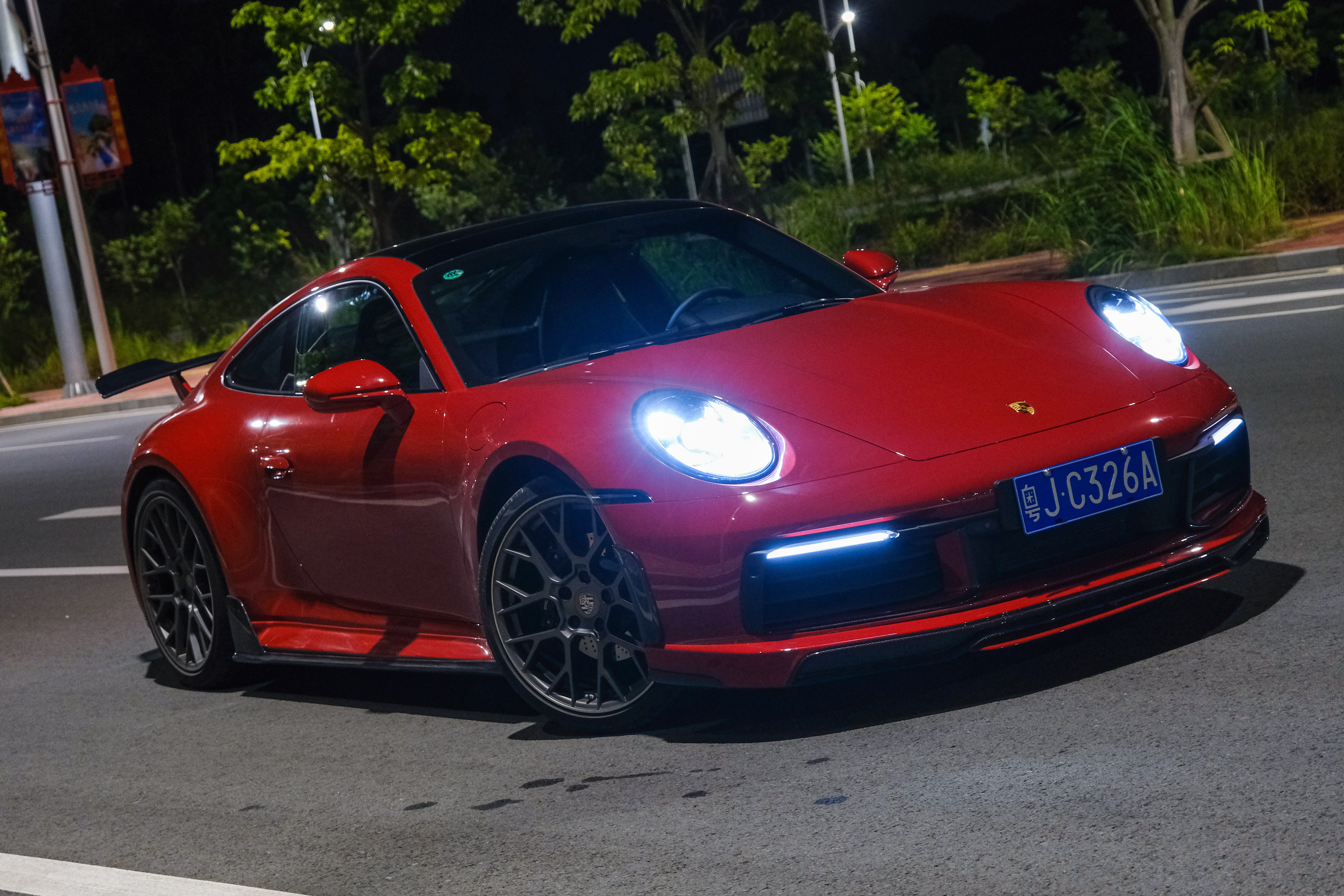 Porsche 911 992.1 Techart Style Carbon Parts - styling view