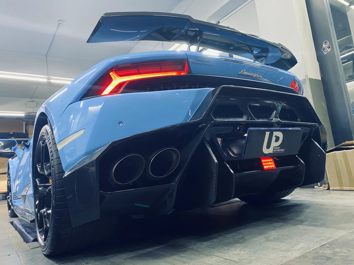 Lamborghini LP580/LP600/LP610 V Style Dry Carbon Parts - styling view