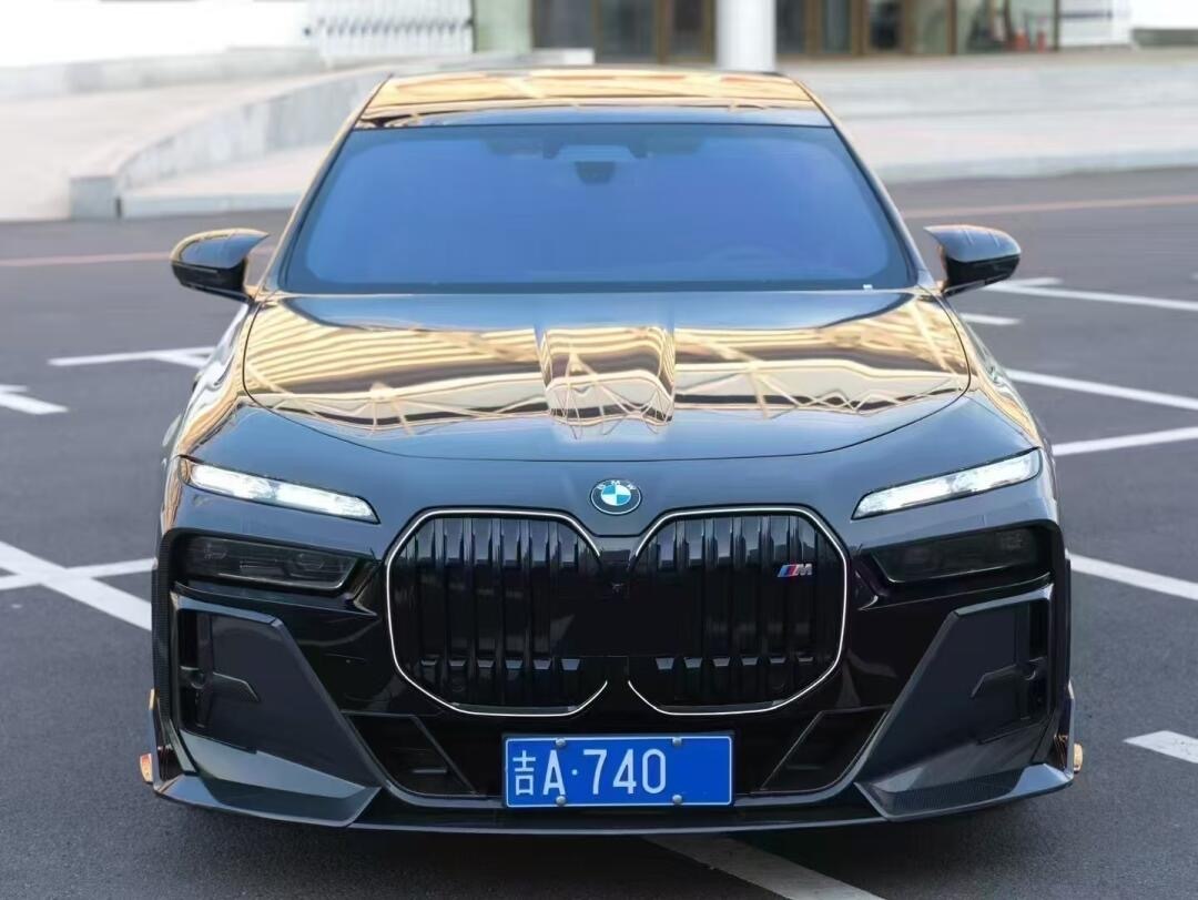 BMW 7 Series G70 MSY Style Parts - styling view
