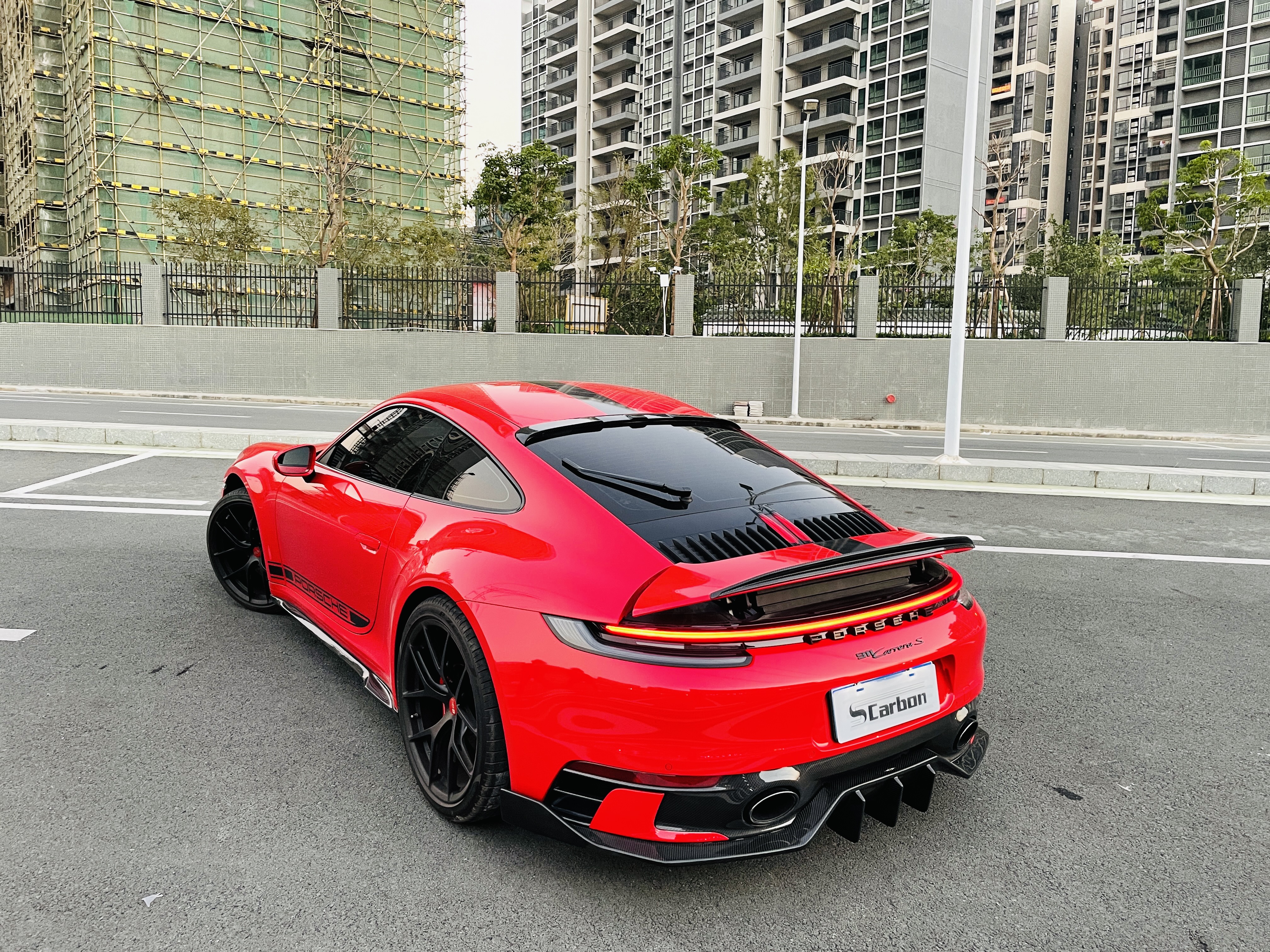 Porsche 911 992.1 Mi Style Dry Carbon Parts - styling view
