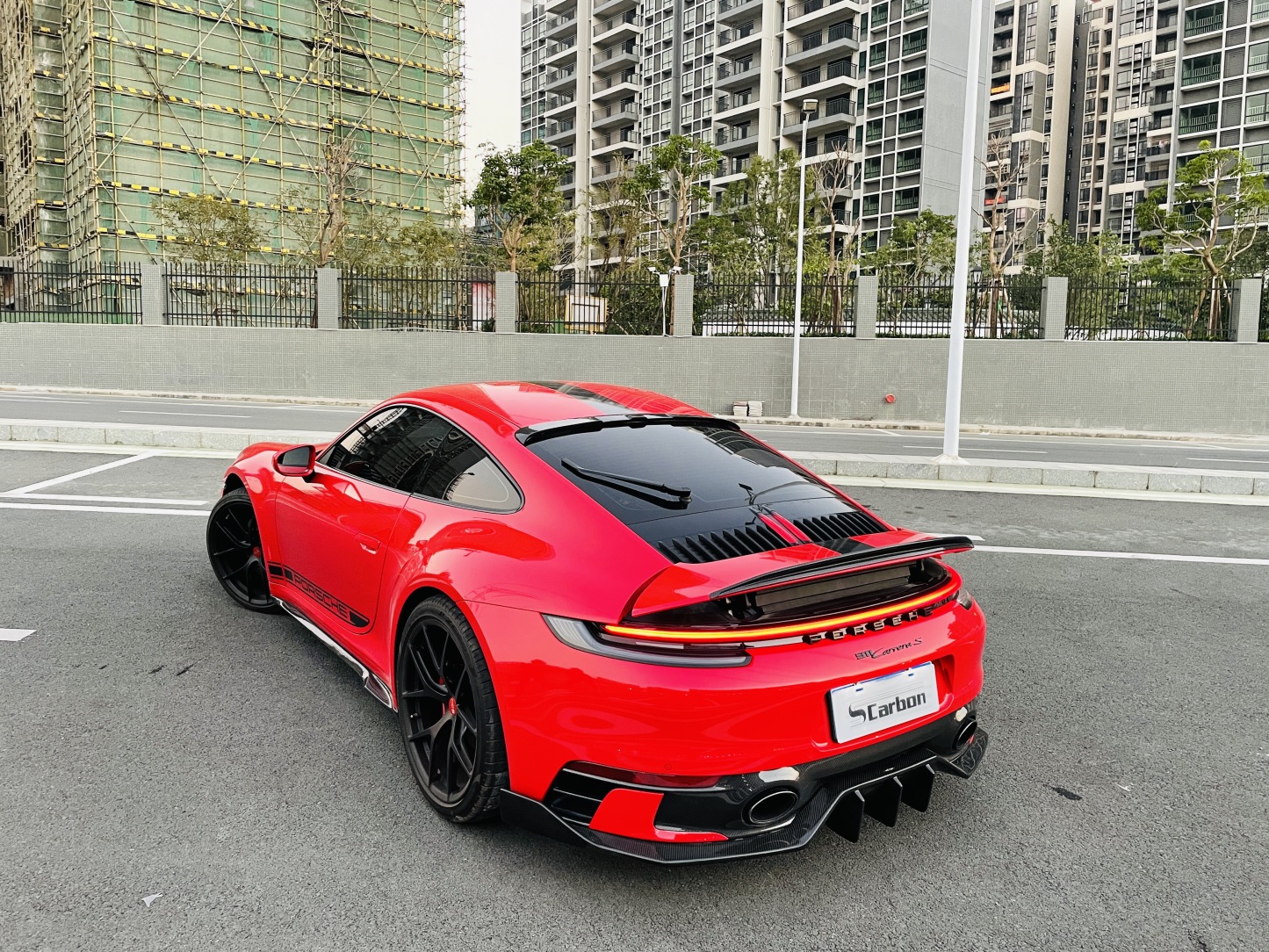 Porsche 911 992.1 Mi Style Dry Carbon Parts - styling view
