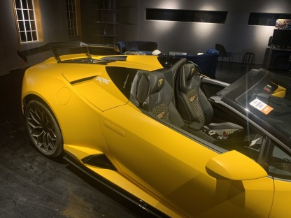 Lamborghini EVO Ocean Design Style Dry Carbon Parts - styling view