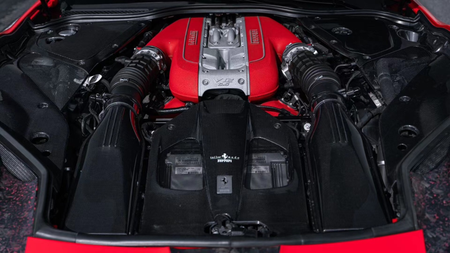 2018- Up Ferrari 812 Superfast & GTS Engine Bay Panels Dry Carbon Fiber MSY Series Bodykit