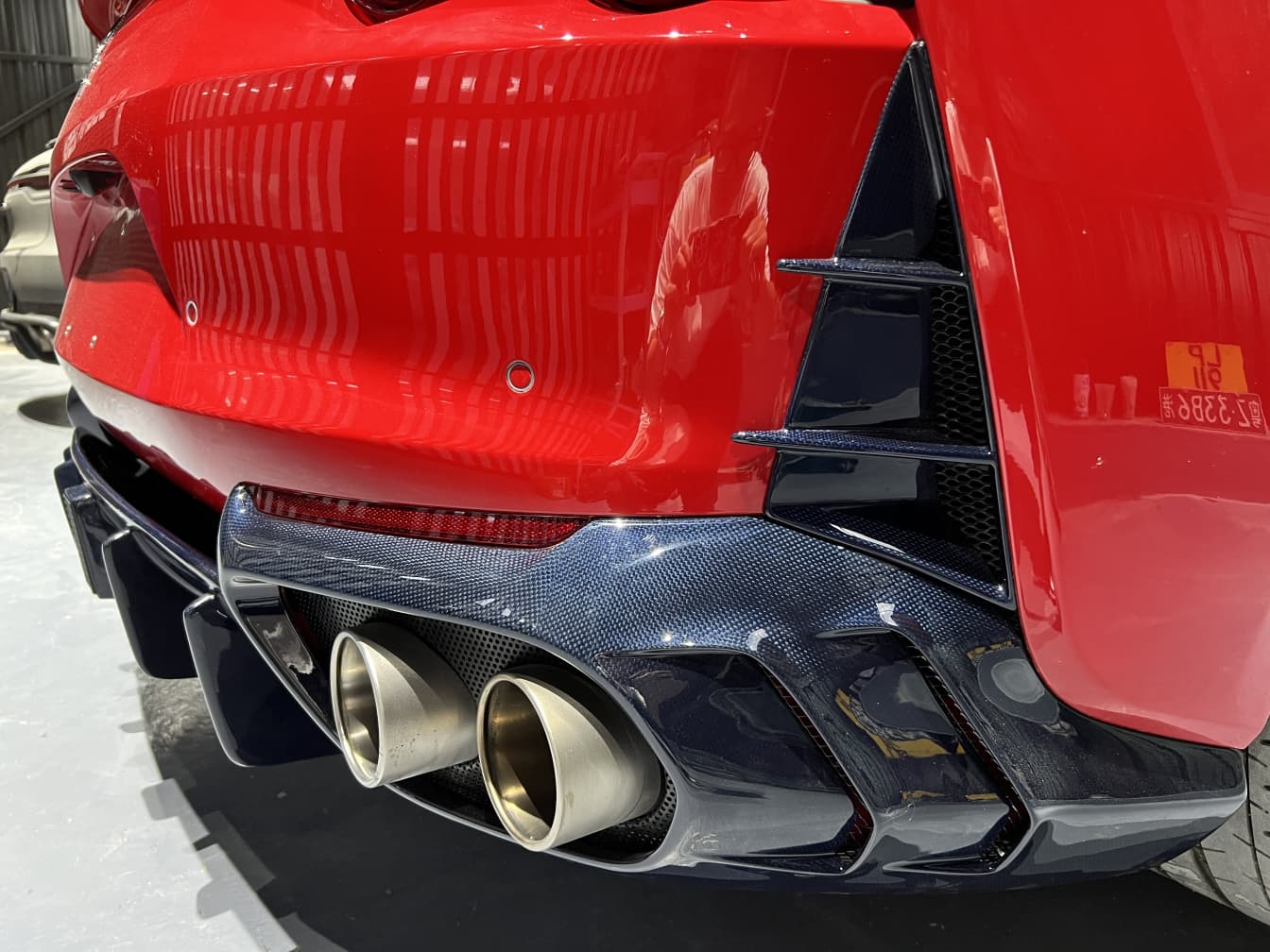 2018- Up Ferrari 812 Superfast & GTS Rear Bumper Vents Dry Carbon Fiber MSY Series Bodykit