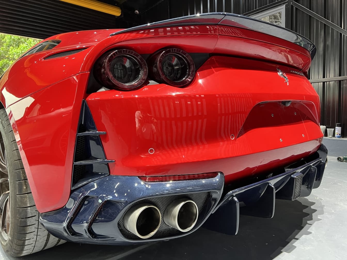 2018- Up Ferrari 812 Superfast & GTS Rear Bumper Vents Dry Carbon Fiber MSY Series Bodykit