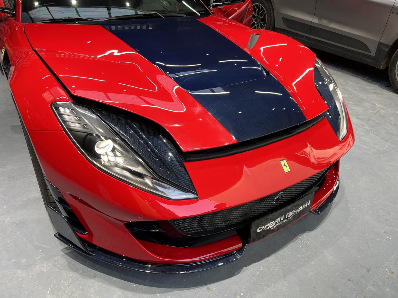 2018- Up Ferrari 812 Superfast & GTS Hood Bonnet Dry Carbon Fiber MSY Series Bodykit