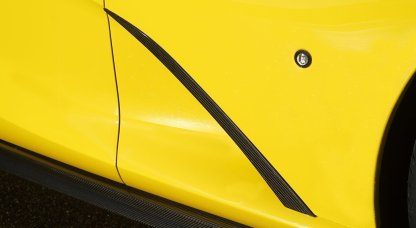 2018- Up Ferrari 812 Superfast & GTS Fender Side Vent Dry Carbon Fiber N Series Bodykit