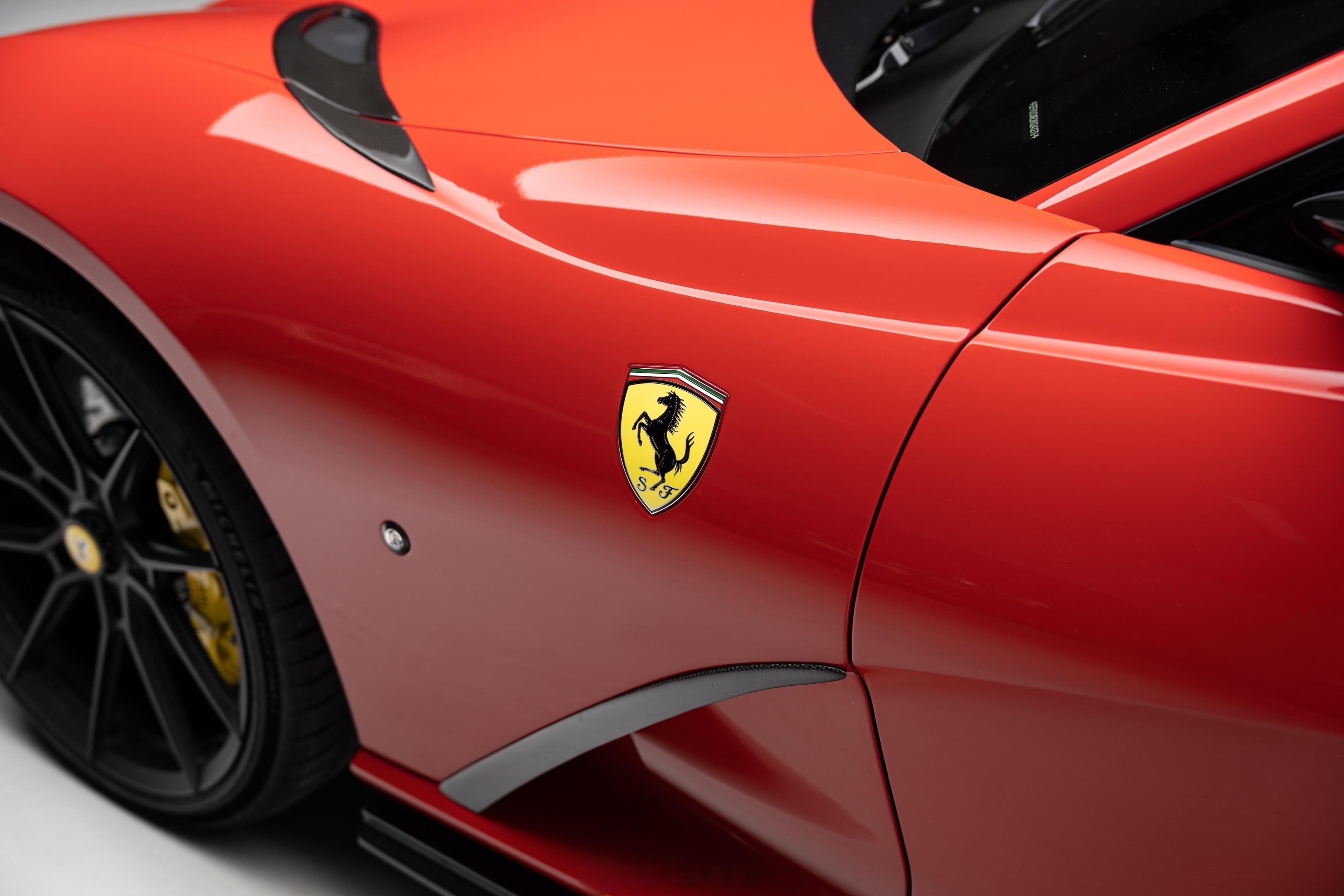 2018- Up Ferrari 812 Superfast & GTS Fender Side Vent Dry Carbon Fiber N Series Bodykit