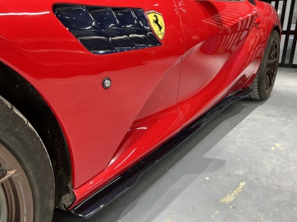 2018- Up Ferrari 812 Superfast & GTS Fender Dry Carbon Fiber MSY Series Bodykit