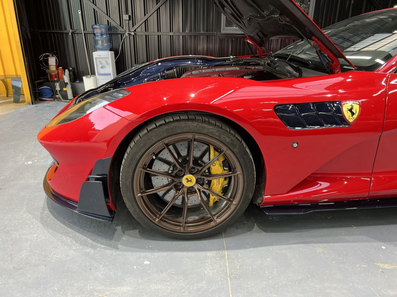 2018- Up Ferrari 812 Superfast & GTS Fender Dry Carbon Fiber MSY Series Bodykit