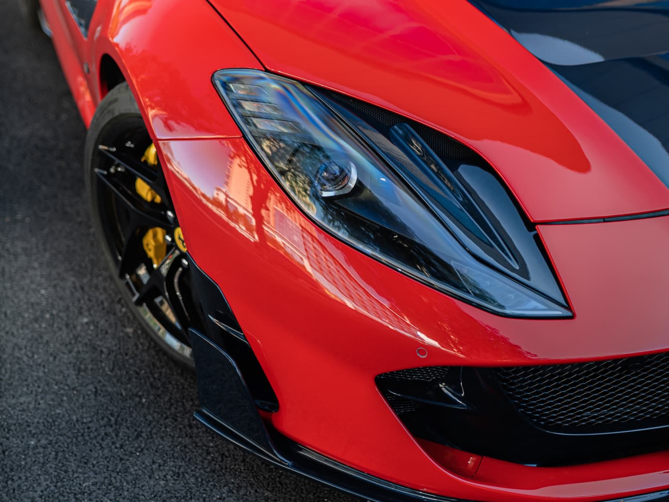 2018- Up Ferrari 812 Superfast & GTS Headlights Air Vents Dry Carbon Fiber MSY Series Bodykit