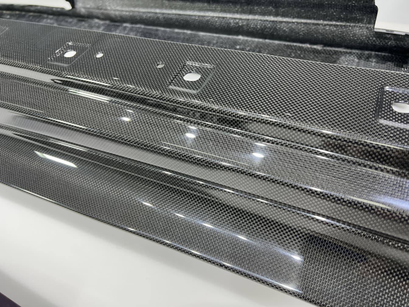 2018- Up Ferrari 812 Superfast & GTS Side Skirts Dry Carbon Fiber MSY Series Bodykit