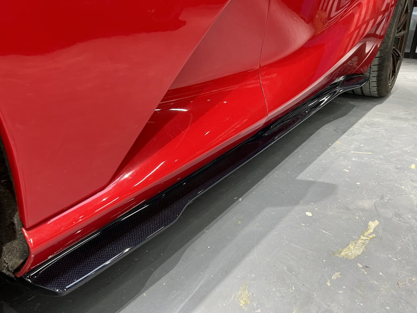 2018- Up Ferrari 812 Superfast & GTS Side Skirts Dry Carbon Fiber MSY Series Bodykit