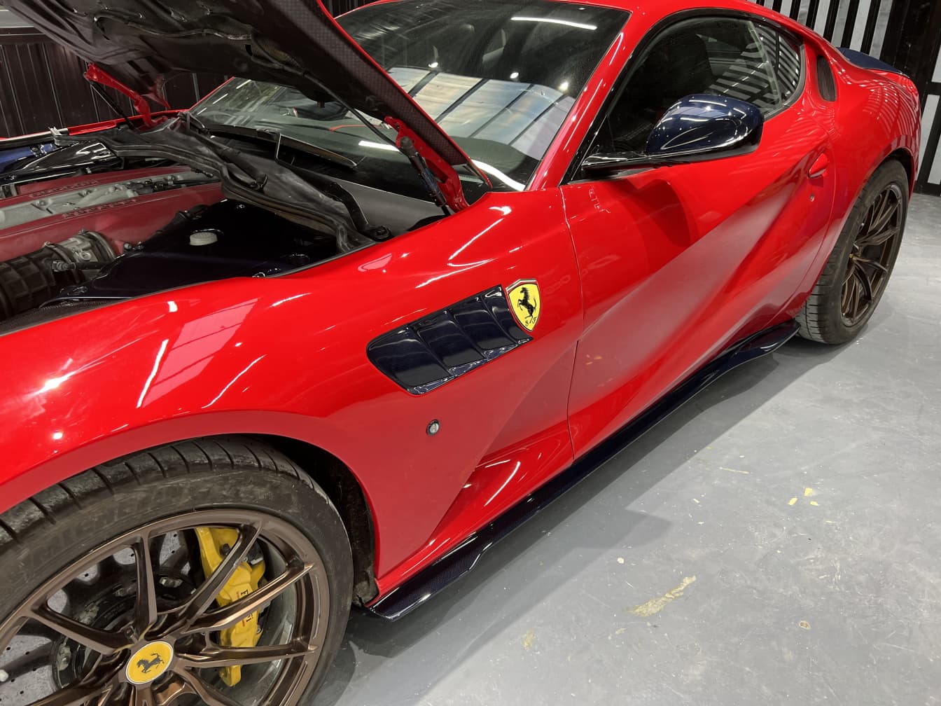 2018- Up Ferrari 812 Superfast & GTS Side Skirts Dry Carbon Fiber MSY Series Bodykit