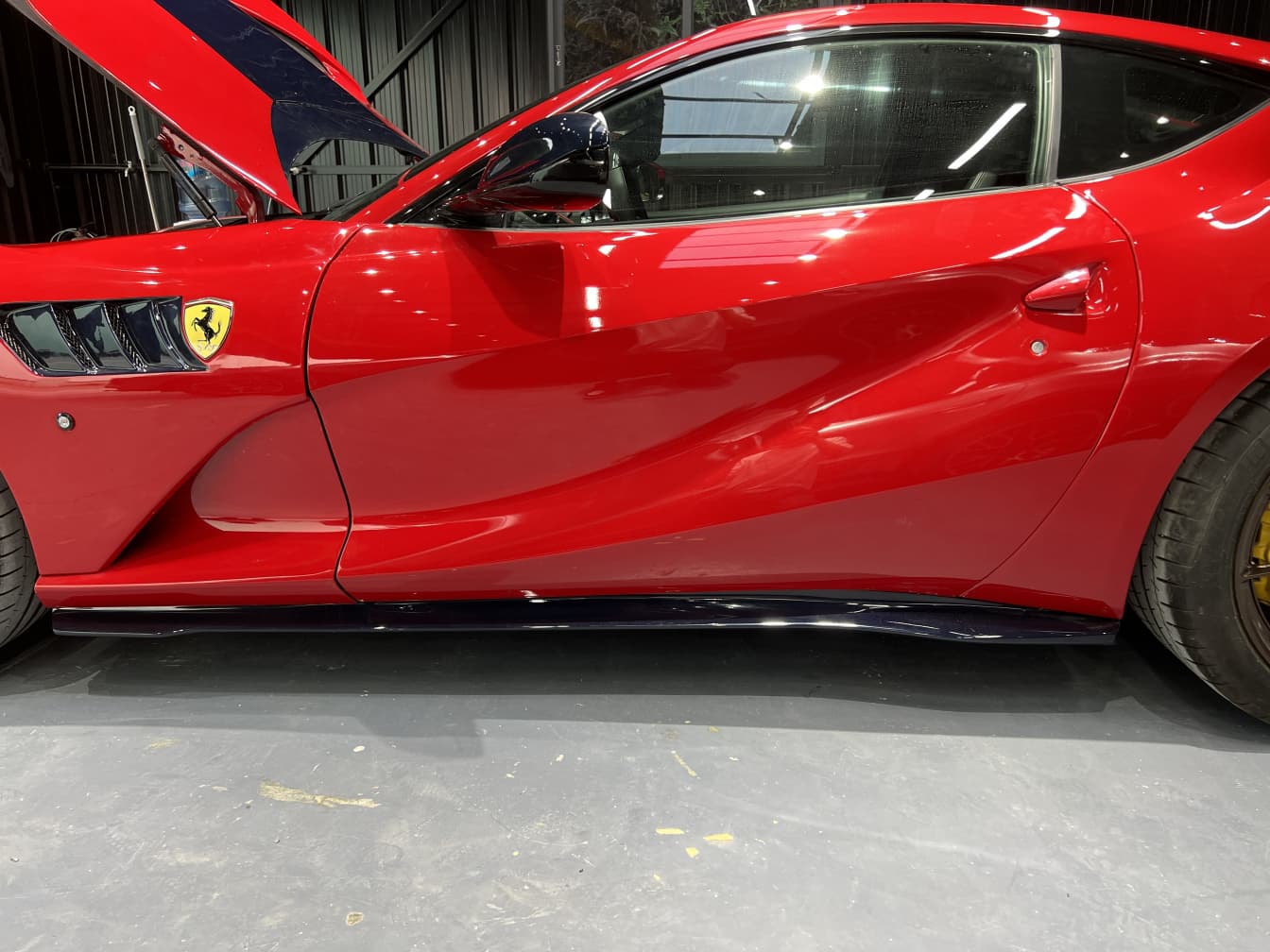 2018- Up Ferrari 812 Superfast & GTS Side Skirts Dry Carbon Fiber MSY Series Bodykit