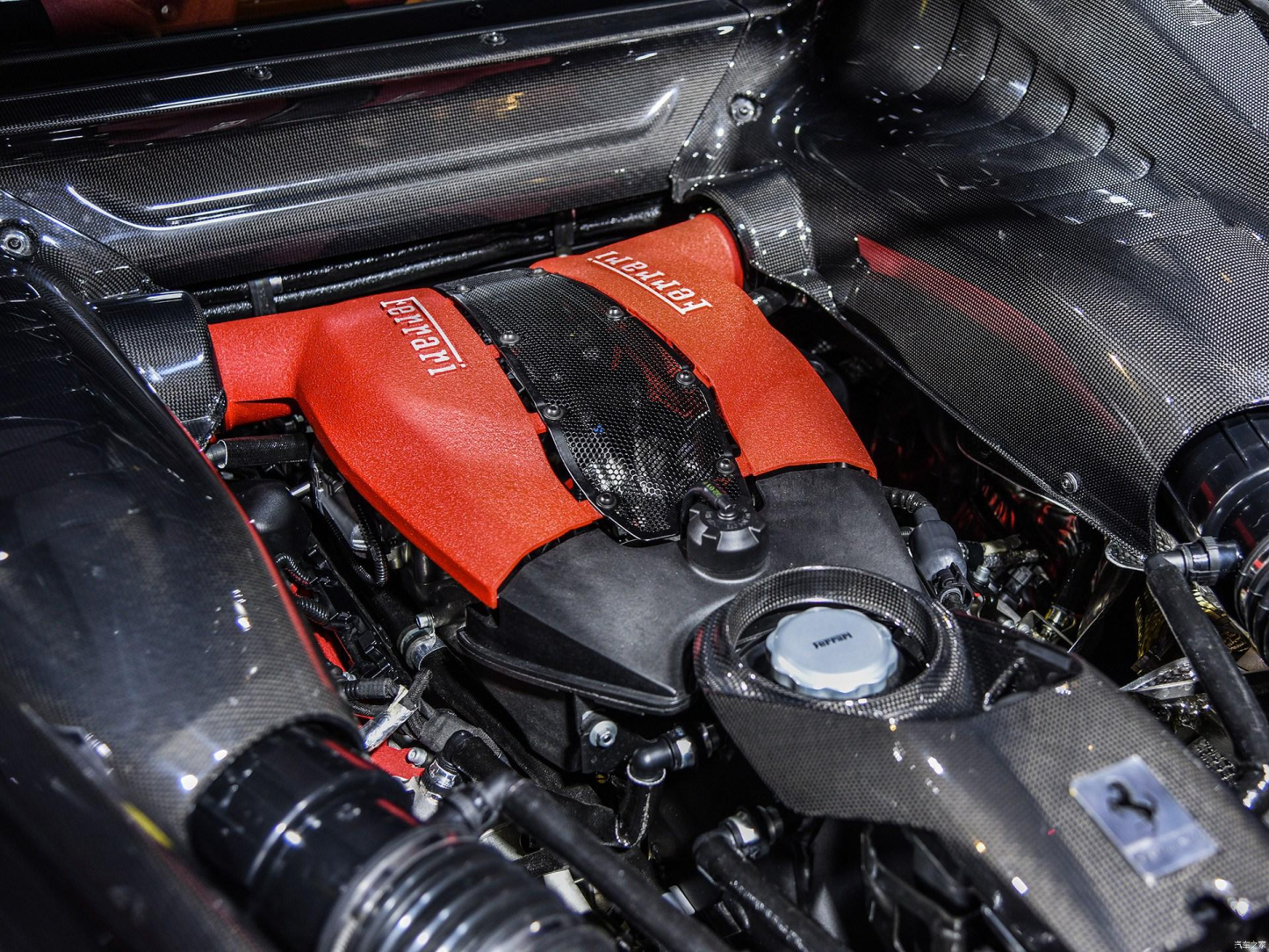2019-2024 Ferrari F8 Engine Interior Dry Carbon Fiber OEM Series Bodykit