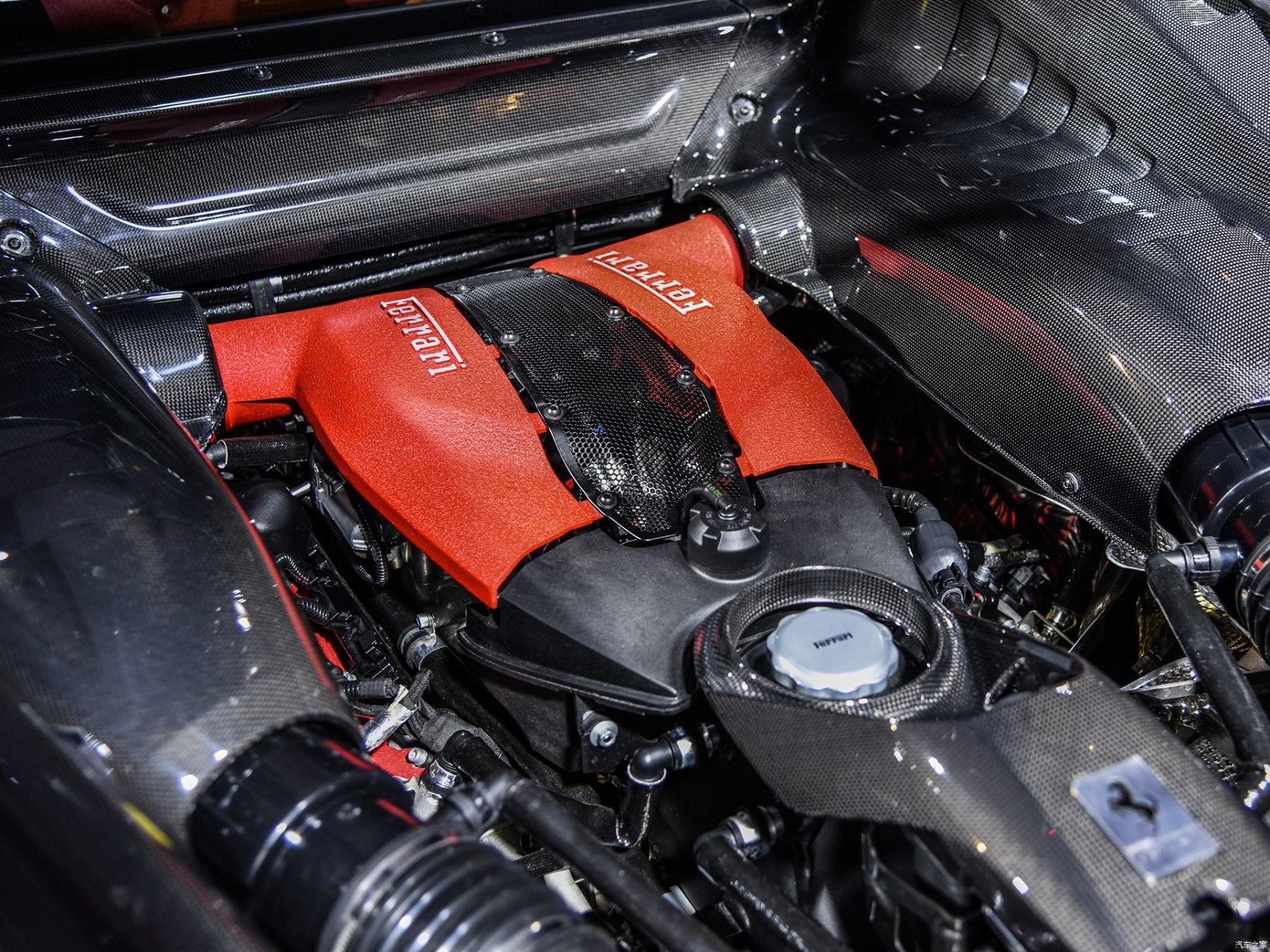 2019-2024 Ferrari F8 Engine Interior Dry Carbon Fiber OEM Series Bodykit