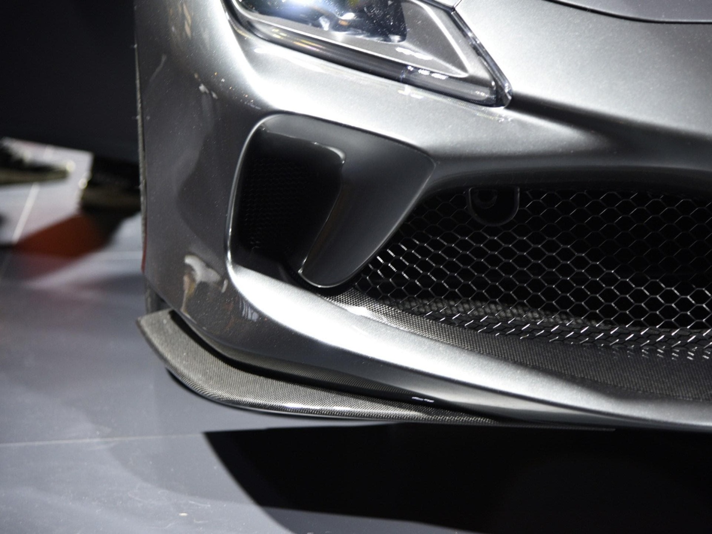2019-2024 Ferrari F8 Splitter Front Lip Dry Carbon Fiber OEM Series Bodykit