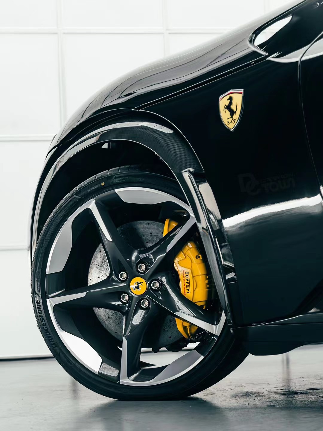 Ferrari Purosangue FUV 2023-2025 Wheel Arch Trim Dry Carbon Fiber OEM Series Bodykit