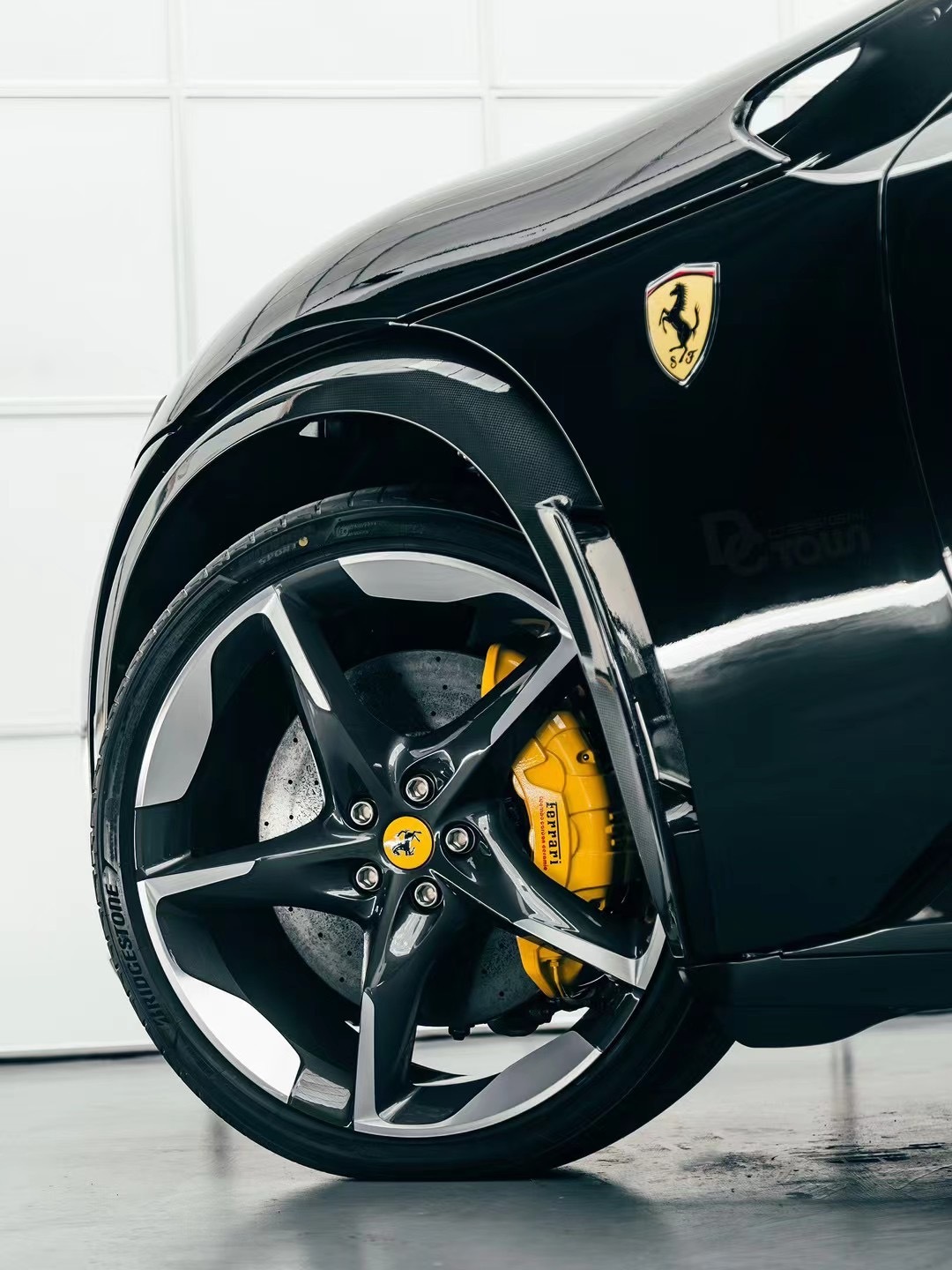 Ferrari Purosangue FUV 2023-2025 Wheel Arch Trim Dry Carbon Fiber OEM Series Bodykit