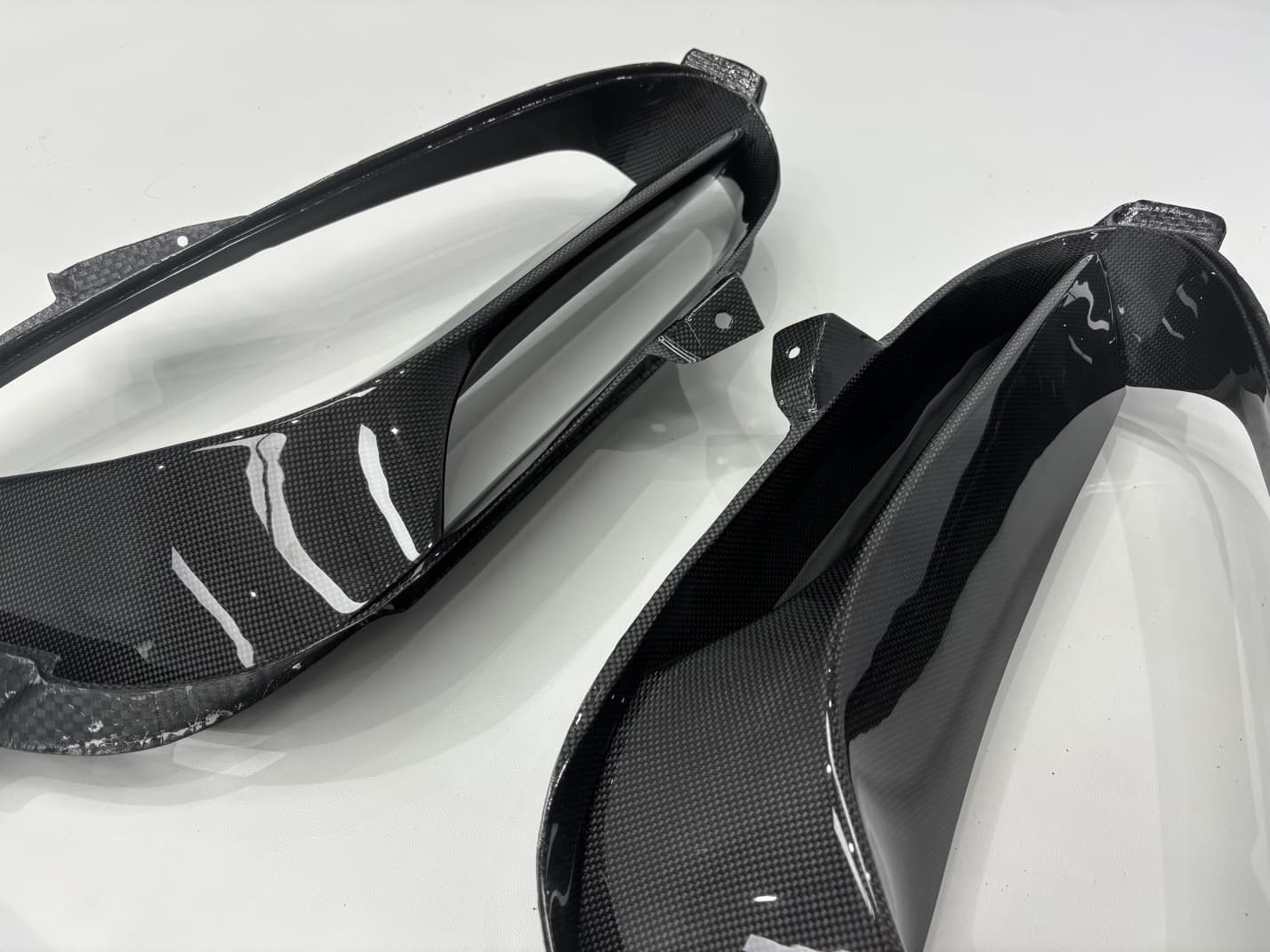 2020-UP Ferrari SF90 Stradale Qaurter Panel Side Scoops Dry Carbon Fiber OEM Series Bodykit