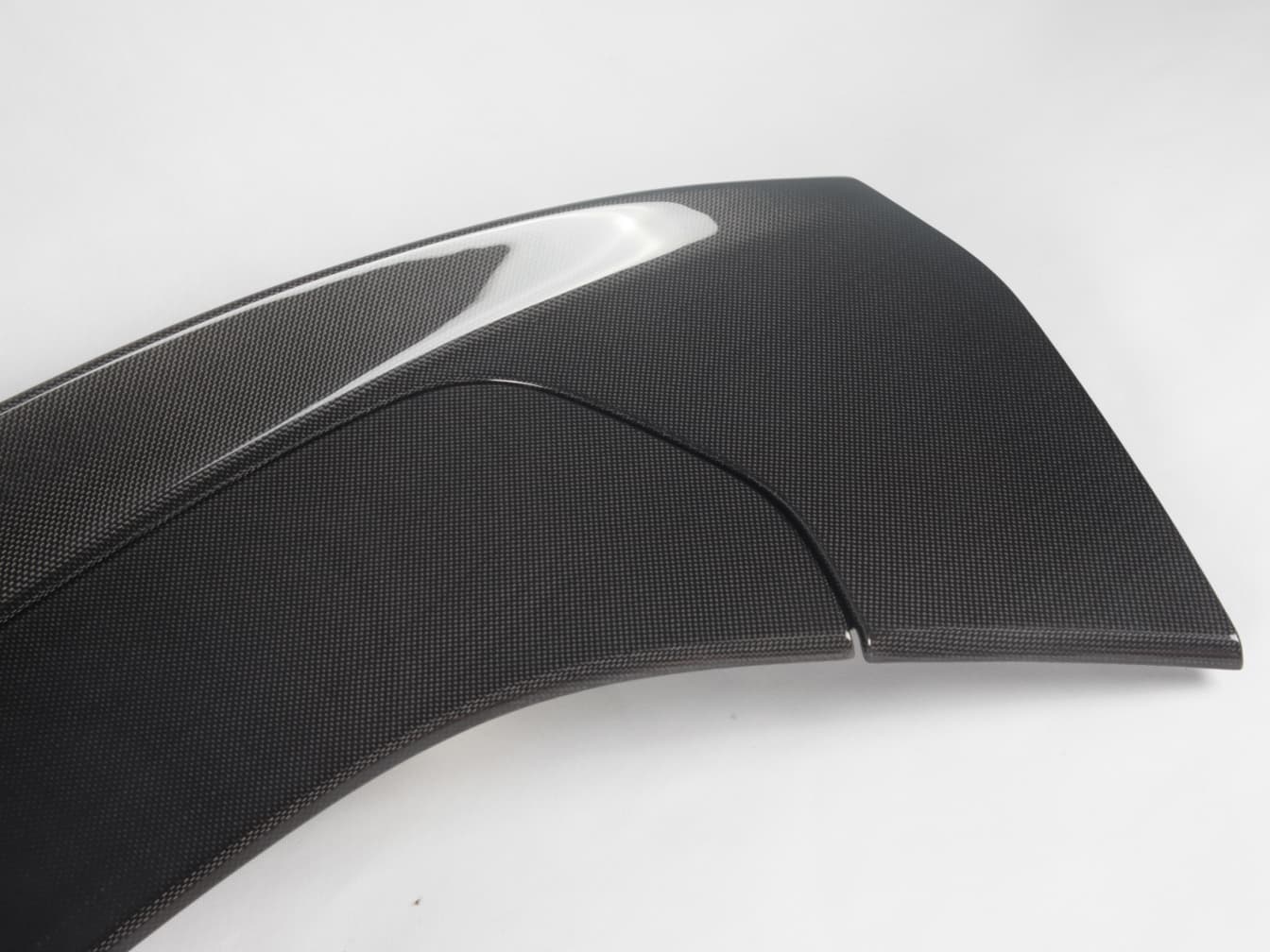 2020-UP Ferrari SF90 Stradale Spoiler Dry Carbon Fiber OEM Series Bodykit