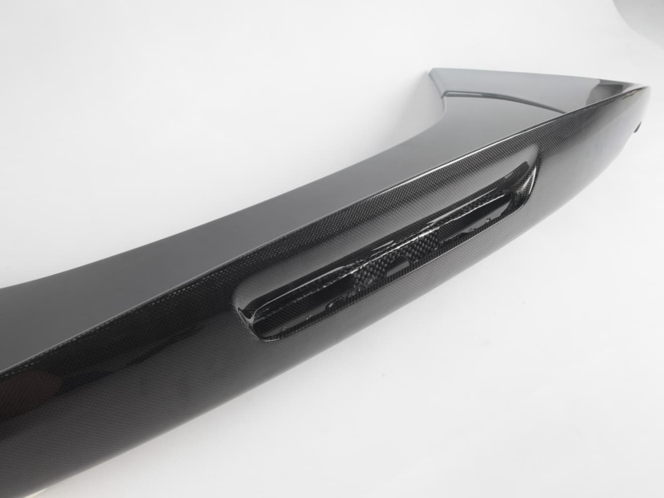2020-UP Ferrari SF90 Stradale Spoiler Dry Carbon Fiber OEM Series Bodykit