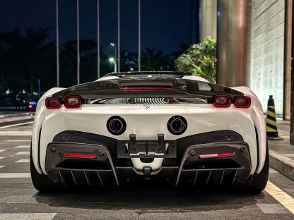2020-UP Ferrari SF90 Stradale Rear Diffuser Dry Carbon Fiber OEM Series Bodykit