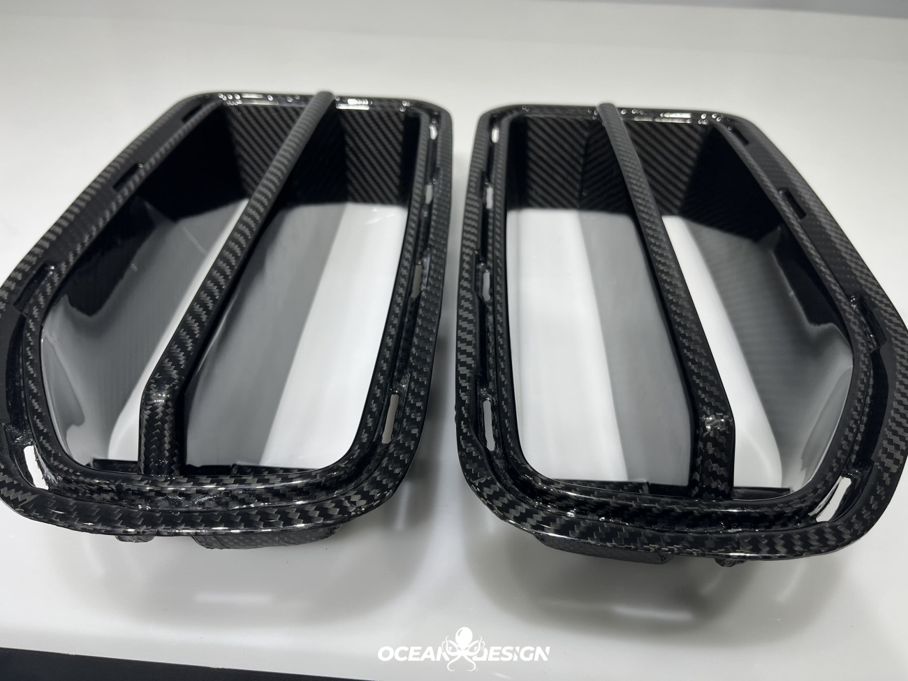 2023-2025 BMW G87 M2 AP Style Dry Carbon Fiber Front Kidney Grilles