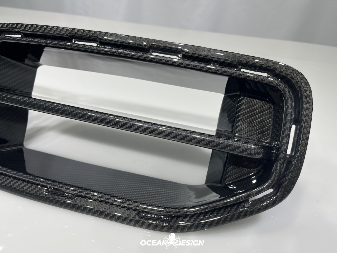 2023-2025 BMW G87 M2 AP Style Dry Carbon Fiber Front Kidney Grilles