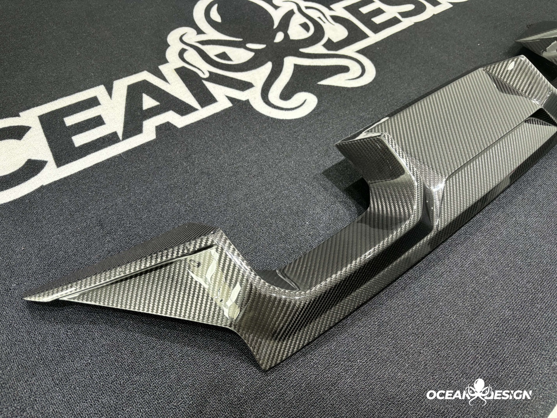 2023-2025 BMW G87 M2 AP Style Upper Rear Diffuser Dry Carbon Fiber