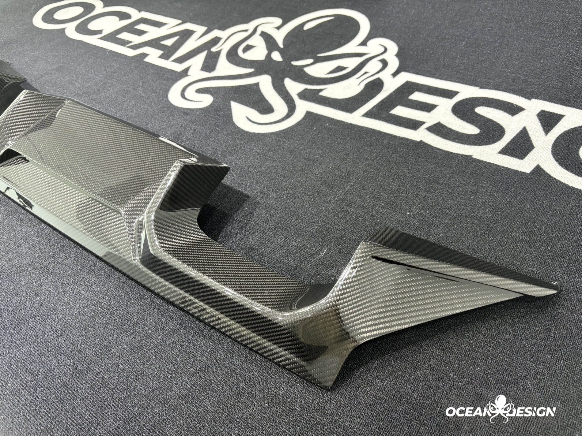 2023-2025 BMW G87 M2 AP Style Upper Rear Diffuser Dry Carbon Fiber