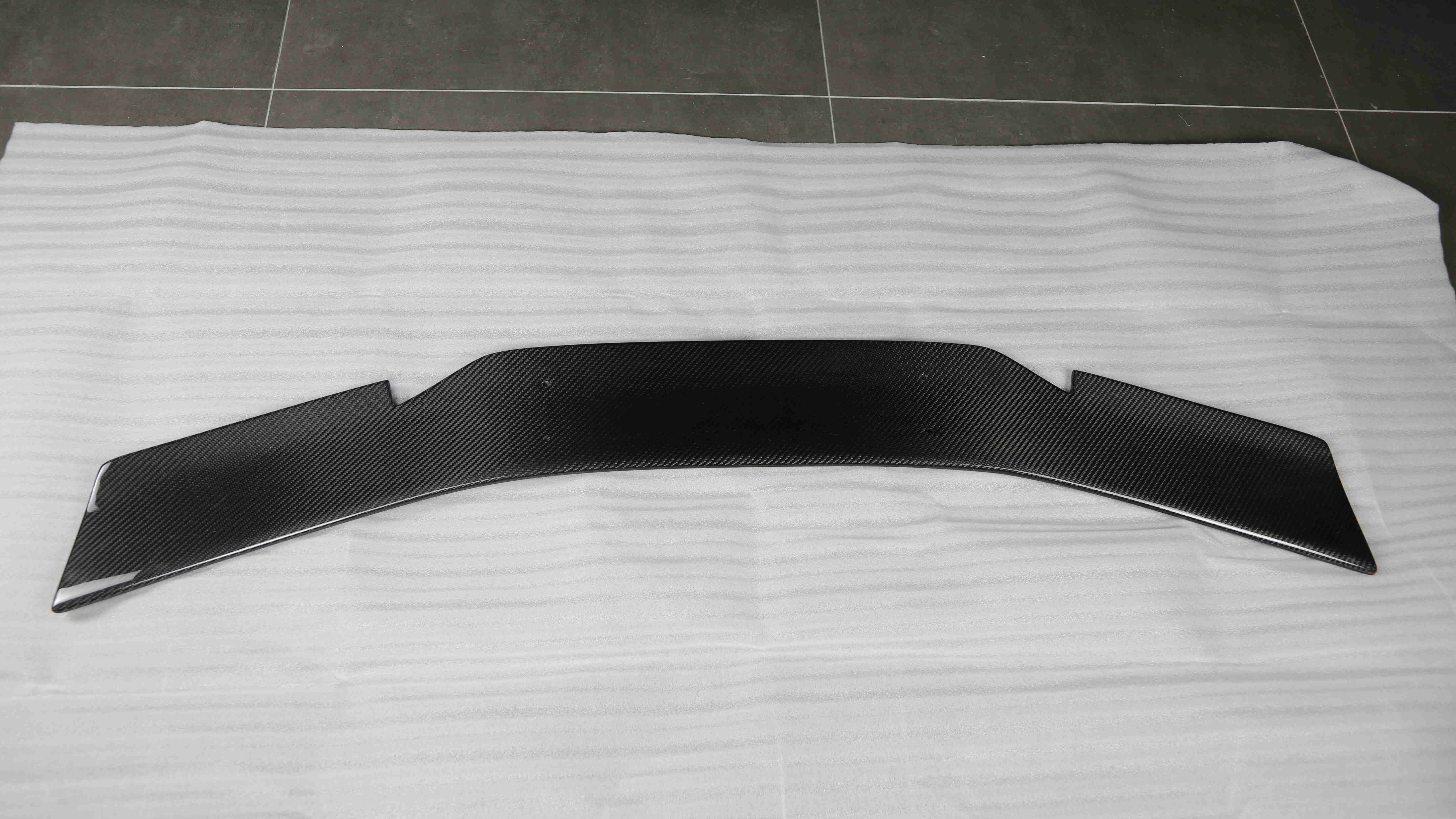 Lamborghini Huracan EVO Spoiler Dry Carbon Fiber N Series Bodykit