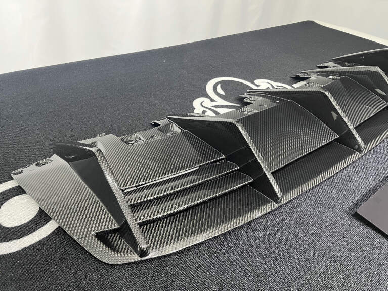 Lamborghini Huracan EVO Rear Diffuser Dry Carbon Fiber Ocean Design Series Bodykit