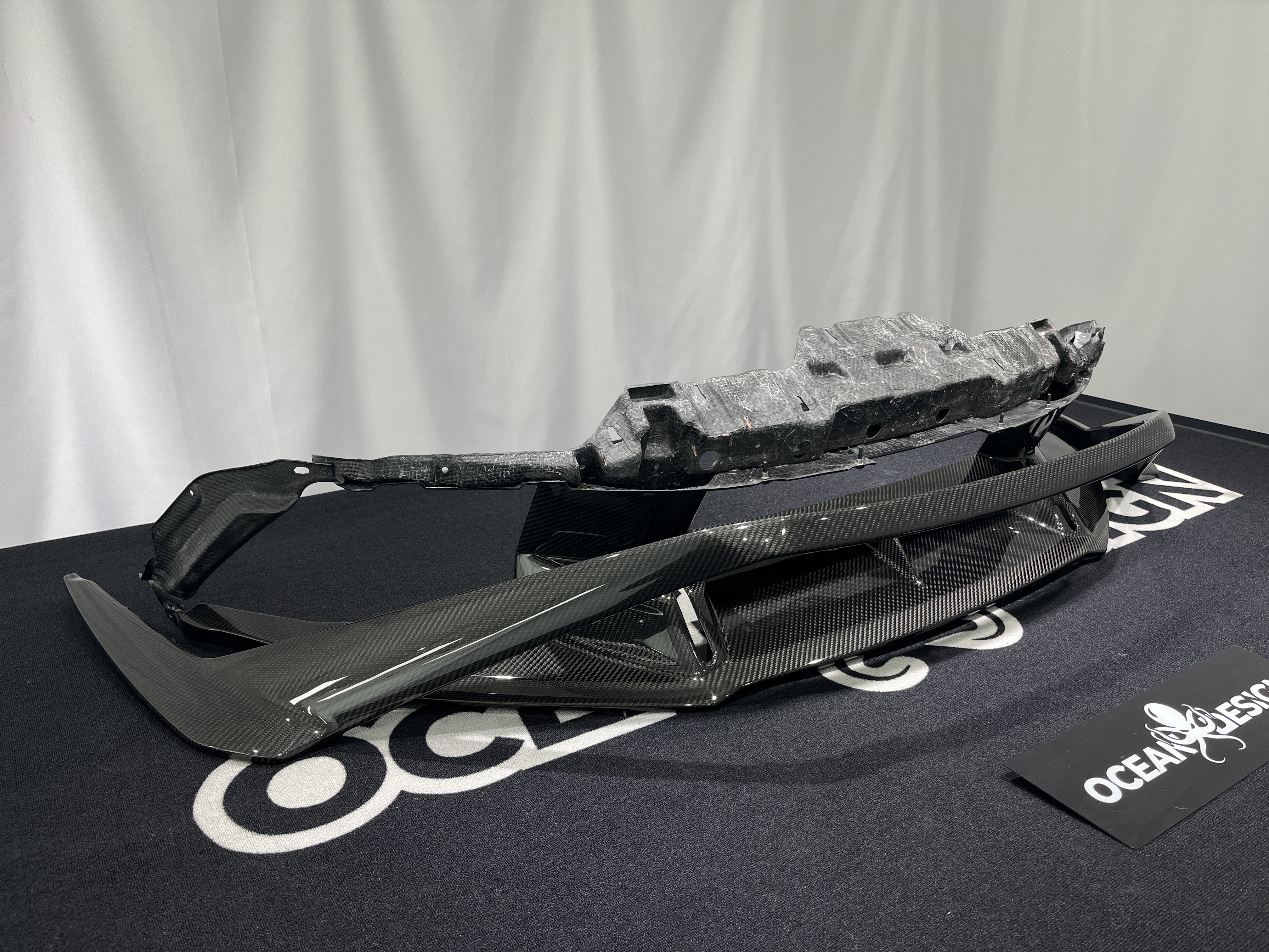 Lamborghini Huracan STO Down-Splitter Dry Carbon Fiber OEM Series Bodykit