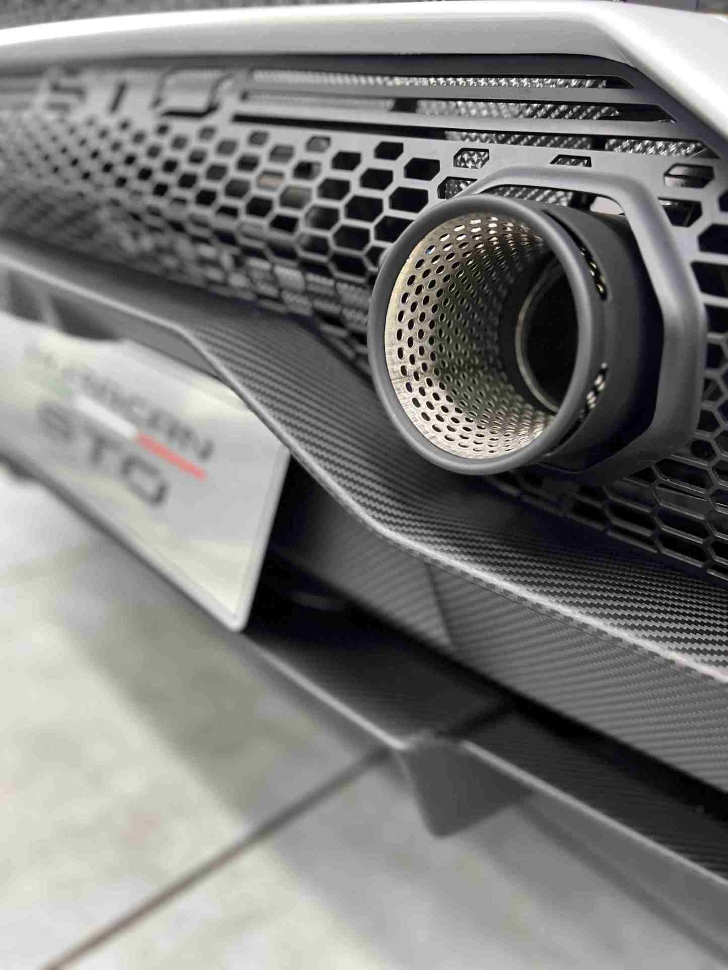 Lamborghini Huracan STO Rear Diffuser Dry Carbon Fiber OEM Series Bodykit