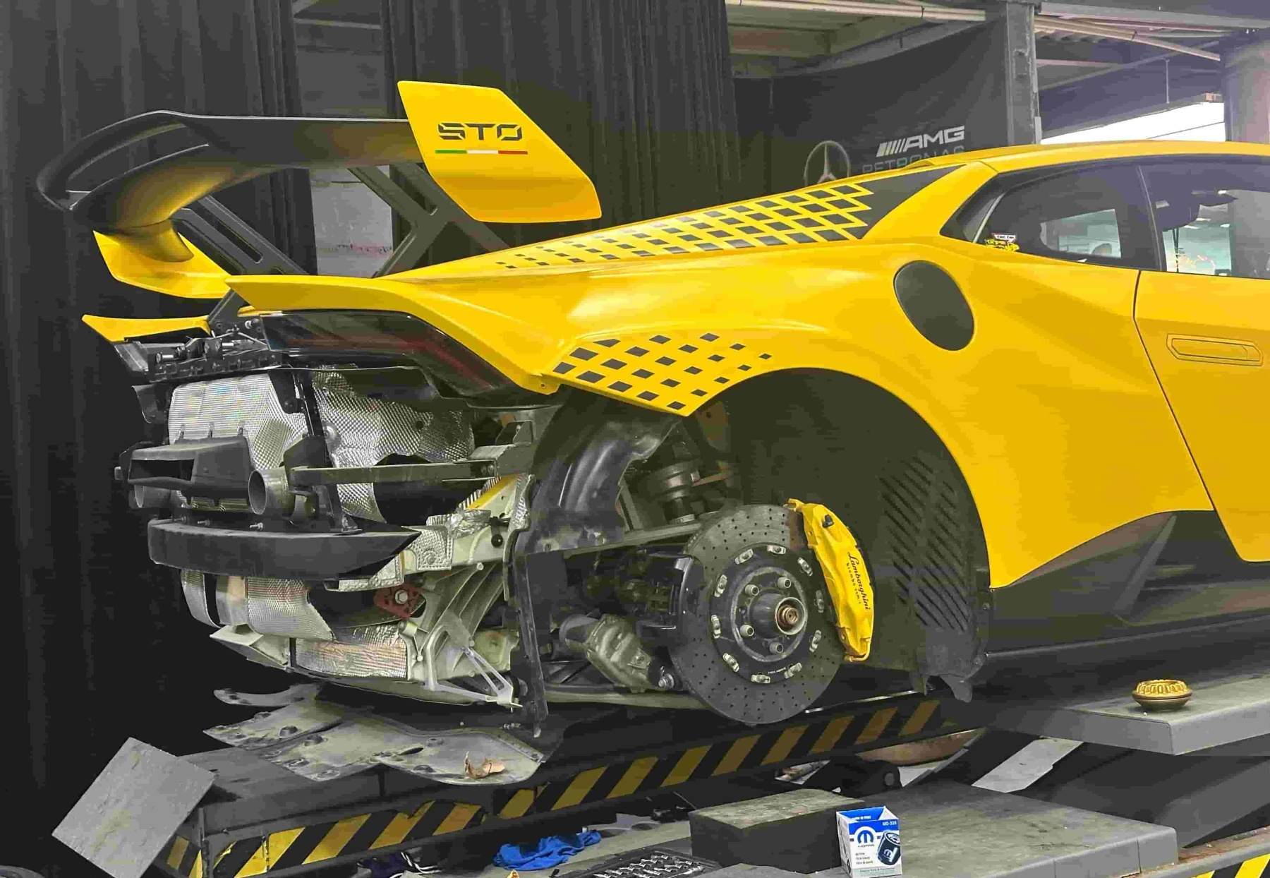 Lamborghini Huracan STO Full Set Spoiler Rear Wing Dry Carbon OEM Series