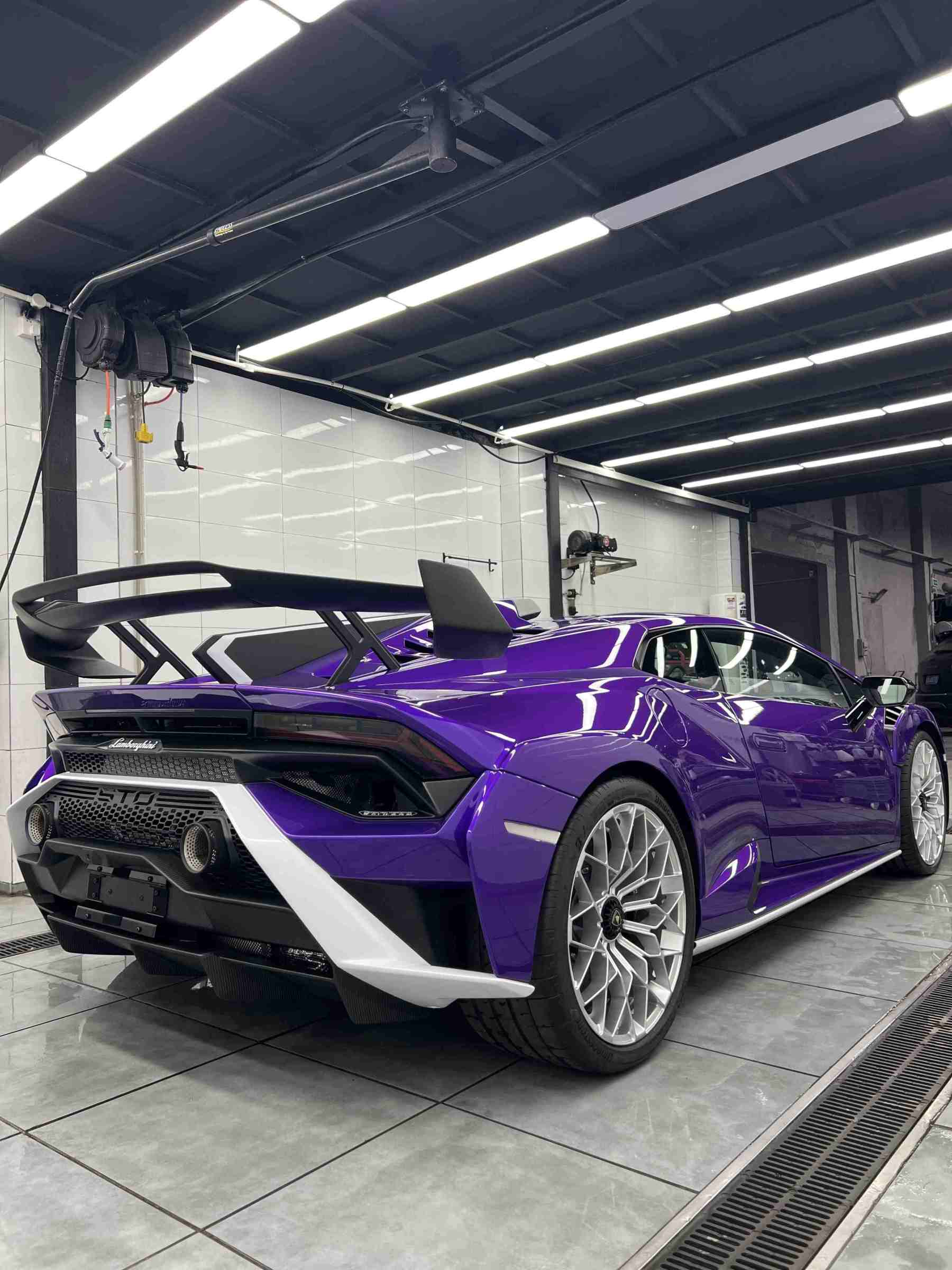 Lamborghini Huracan STO Spoiler Rear Wing Dry Carbon Fiber OEM Series Bodykit
