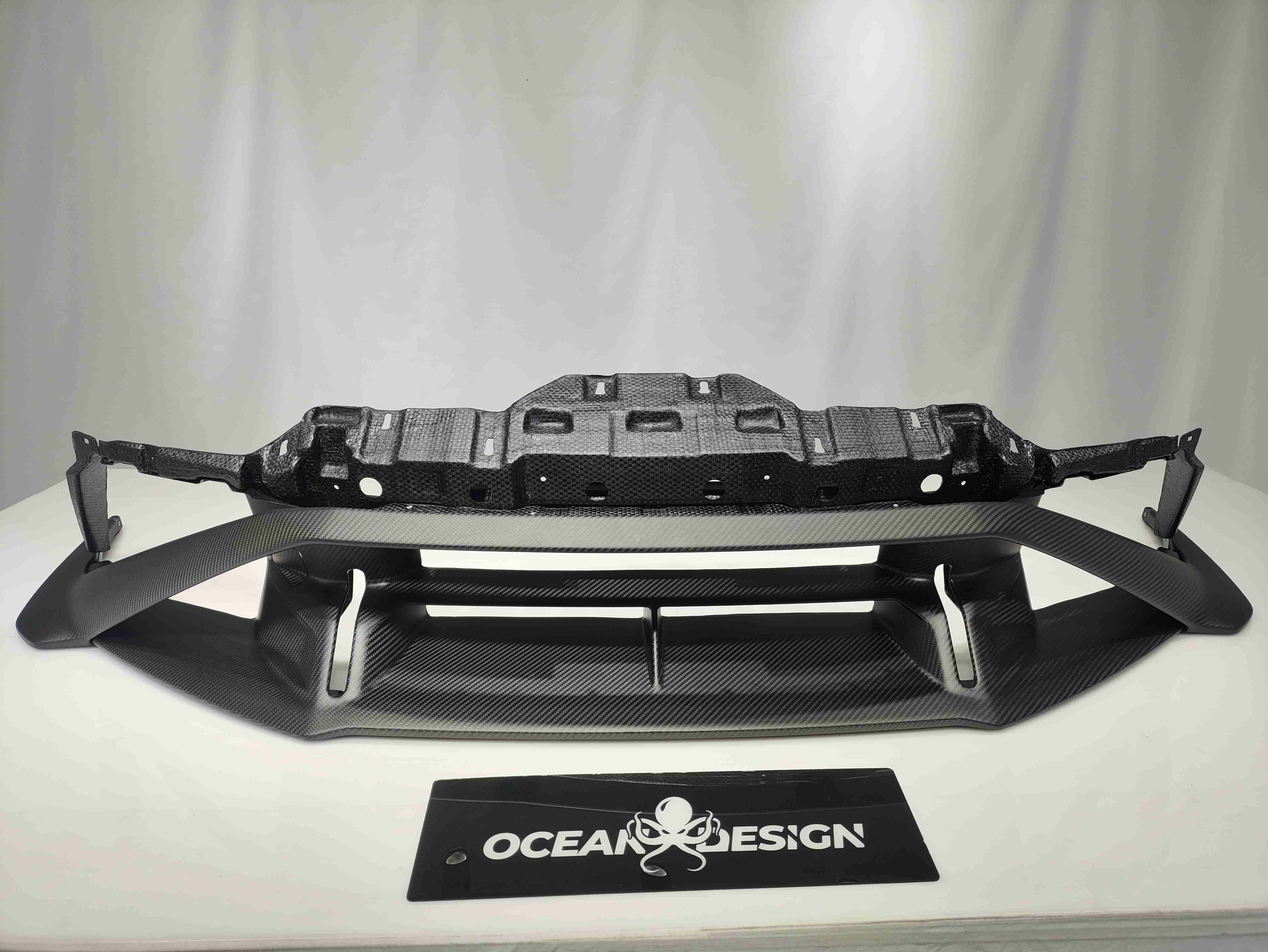 Lamborghini Huracan STO Up-Splitter Dry Carbon Fiber OEM Series Bodykit