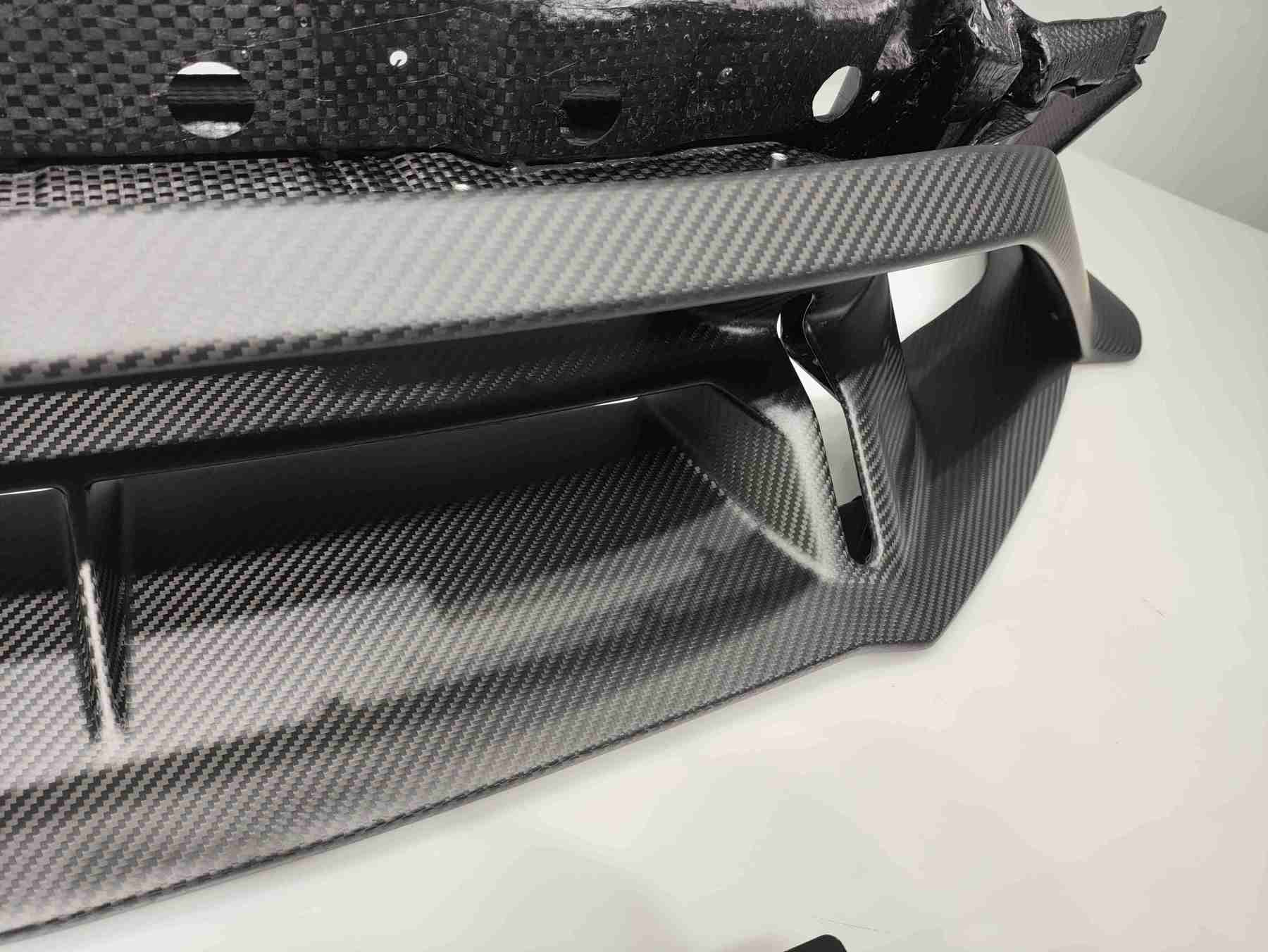 Lamborghini Huracan STO Up-Splitter Dry Carbon Fiber OEM Series Bodykit