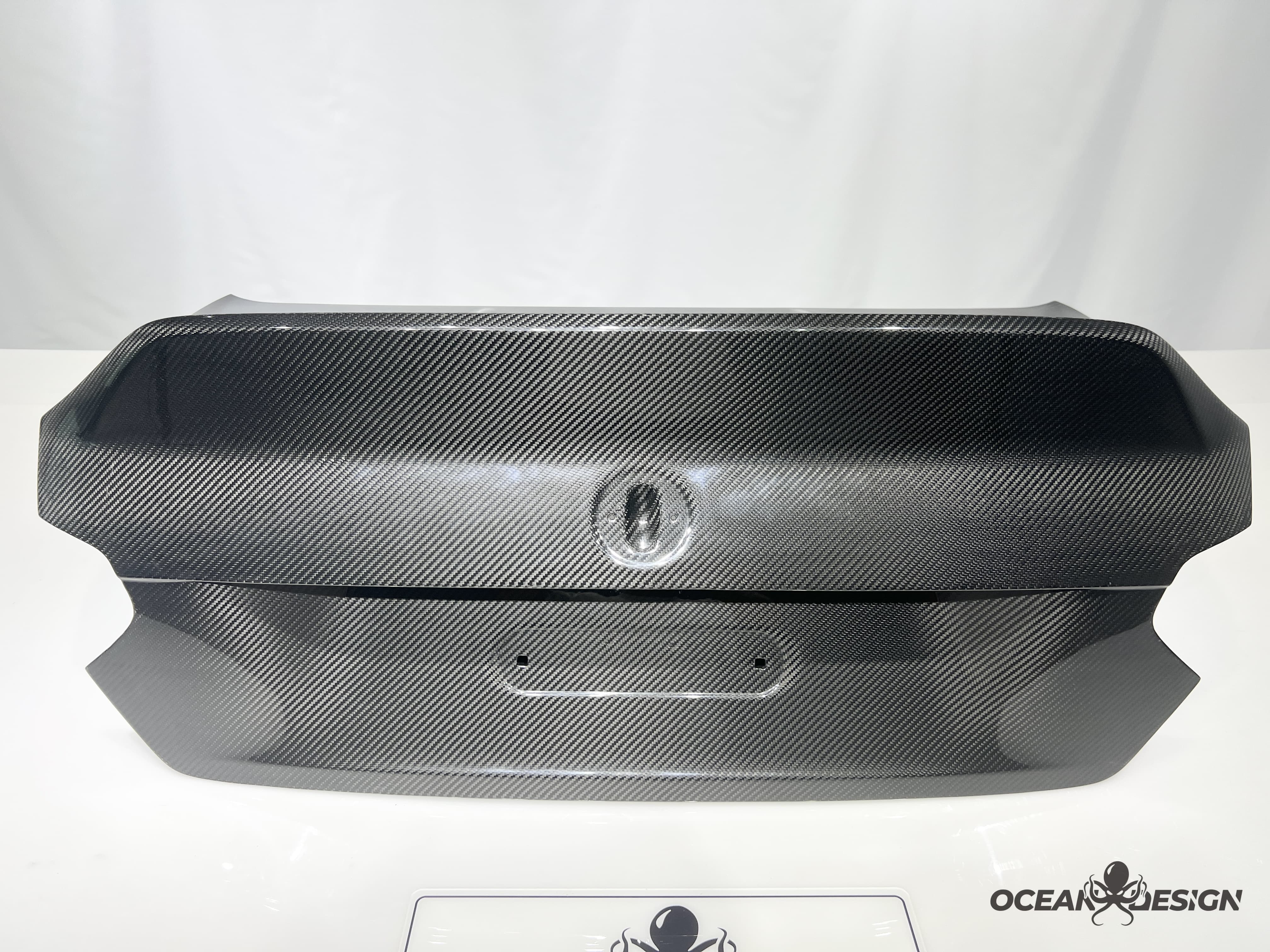 BMW G87 M2 G42 M240i AP Style Dry Carbon Fiber Trunk Lid